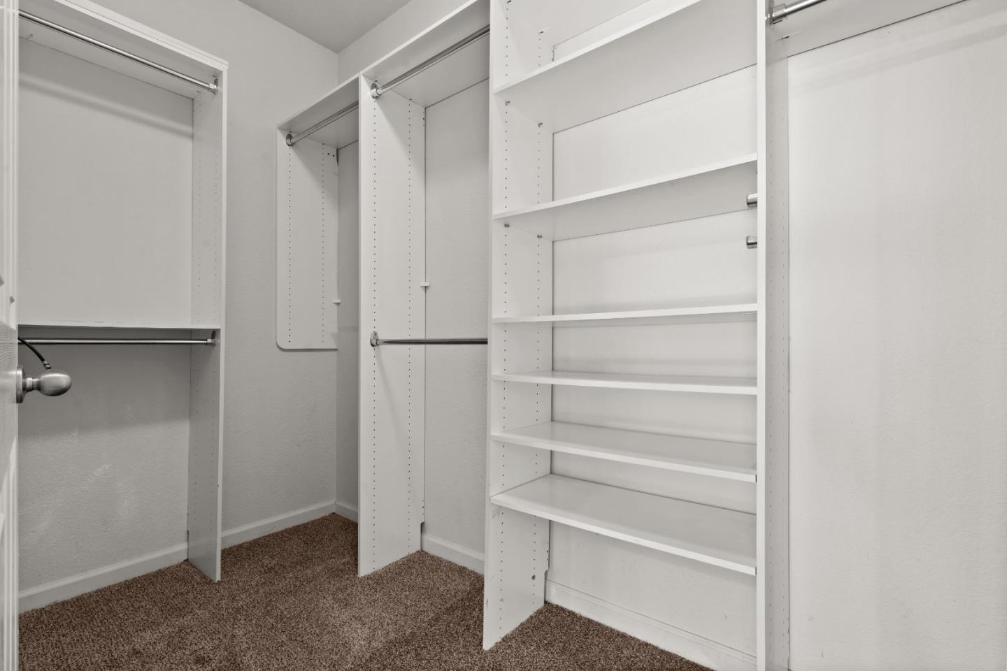 Detail Gallery Image 8 of 13 For 1735 Bermuda Pl, Manteca,  CA 95337 - 4 Beds | 3 Baths