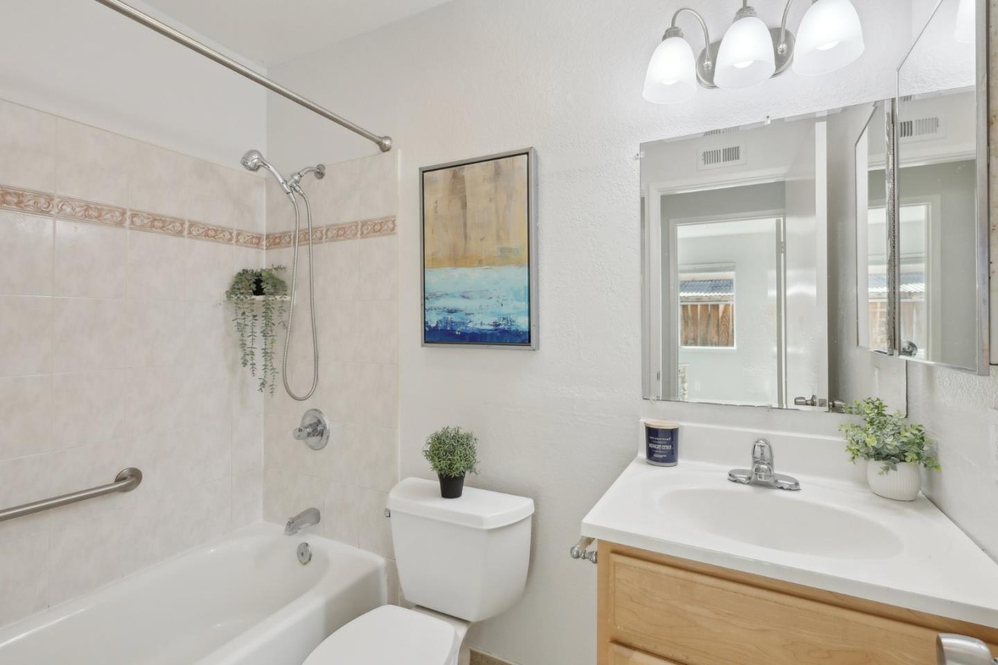 Detail Gallery Image 27 of 61 For 1720 Pine Hollow Cir, San Jose,  CA 95133 - 6 Beds | 3 Baths