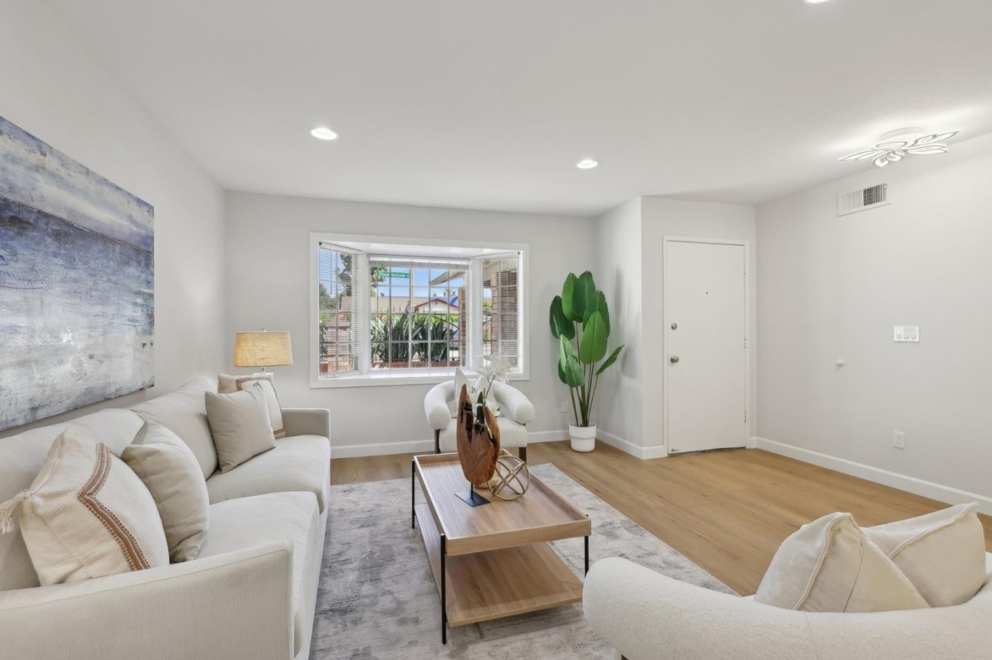 Detail Gallery Image 3 of 61 For 1720 Pine Hollow Cir, San Jose,  CA 95133 - 6 Beds | 3 Baths