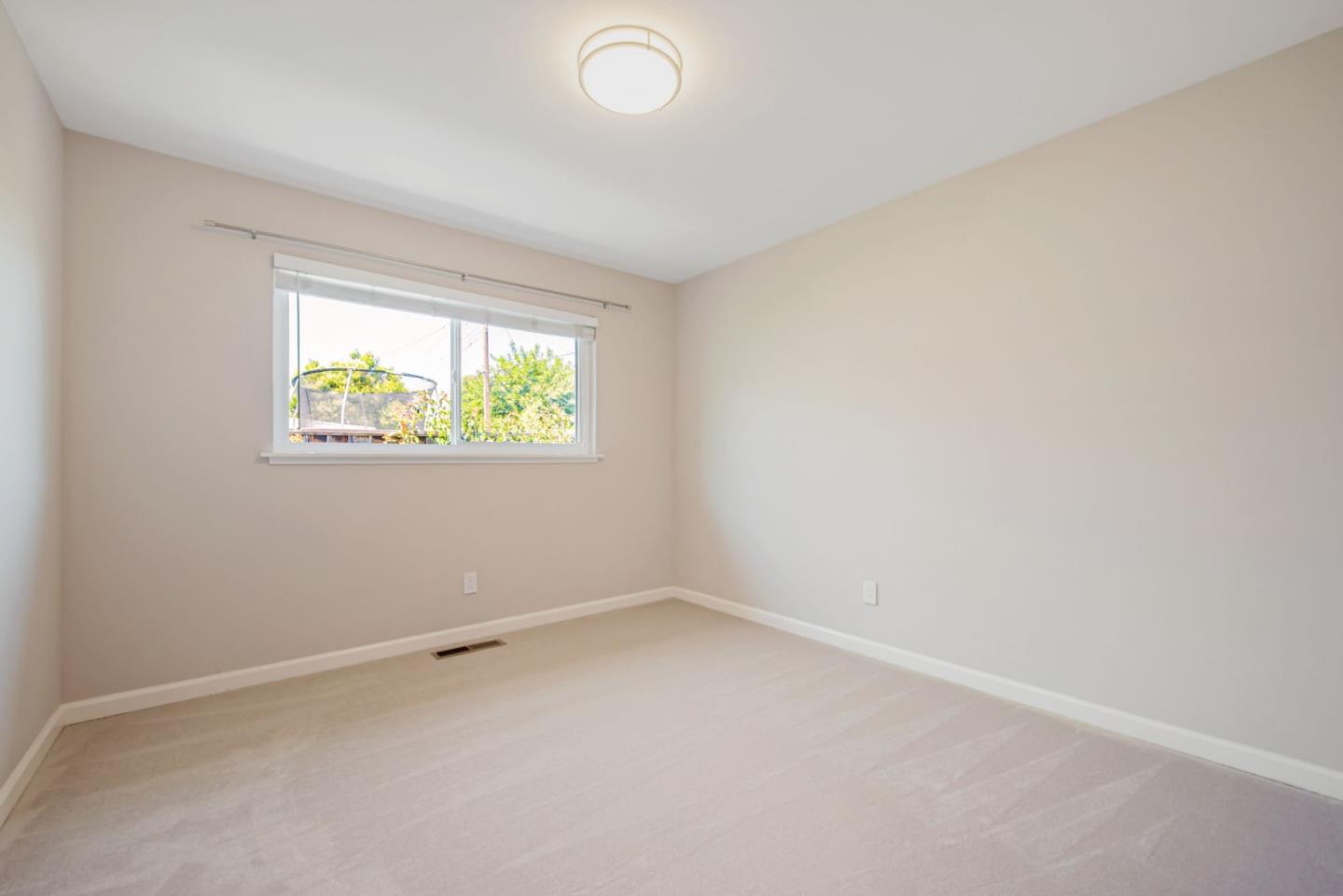 Detail Gallery Image 19 of 29 For 4070 Ross Ave, San Jose,  CA 95124 - 4 Beds | 2 Baths