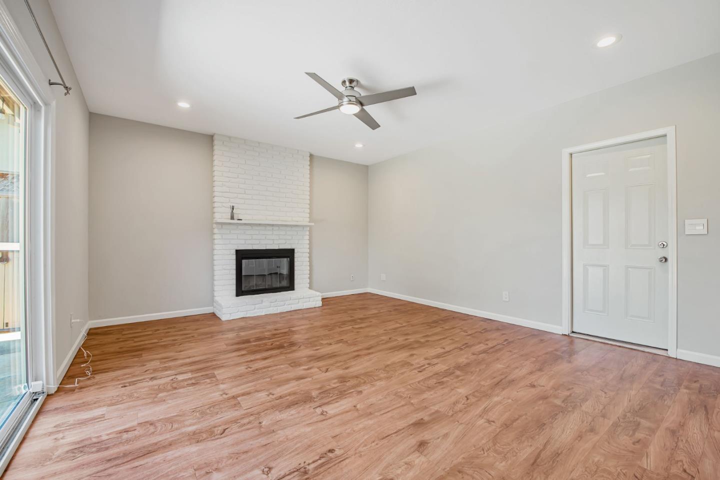 Detail Gallery Image 6 of 29 For 4070 Ross Ave, San Jose,  CA 95124 - 4 Beds | 2 Baths