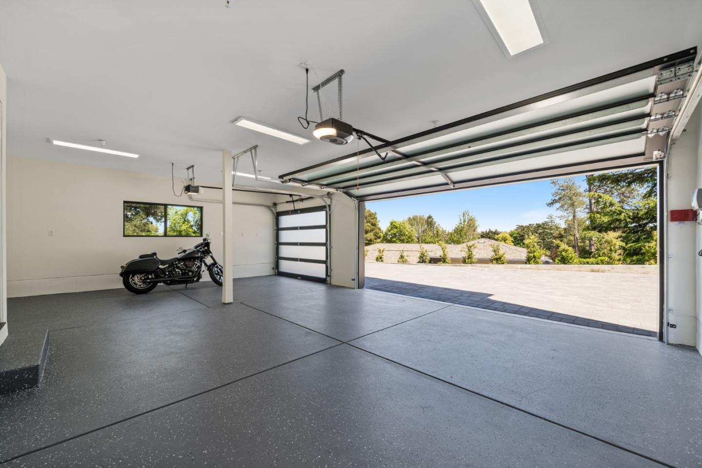 Detail Gallery Image 103 of 124 For 510 Darrell Rd, Hillsborough,  CA 94010 - 5 Beds | 5/1 Baths