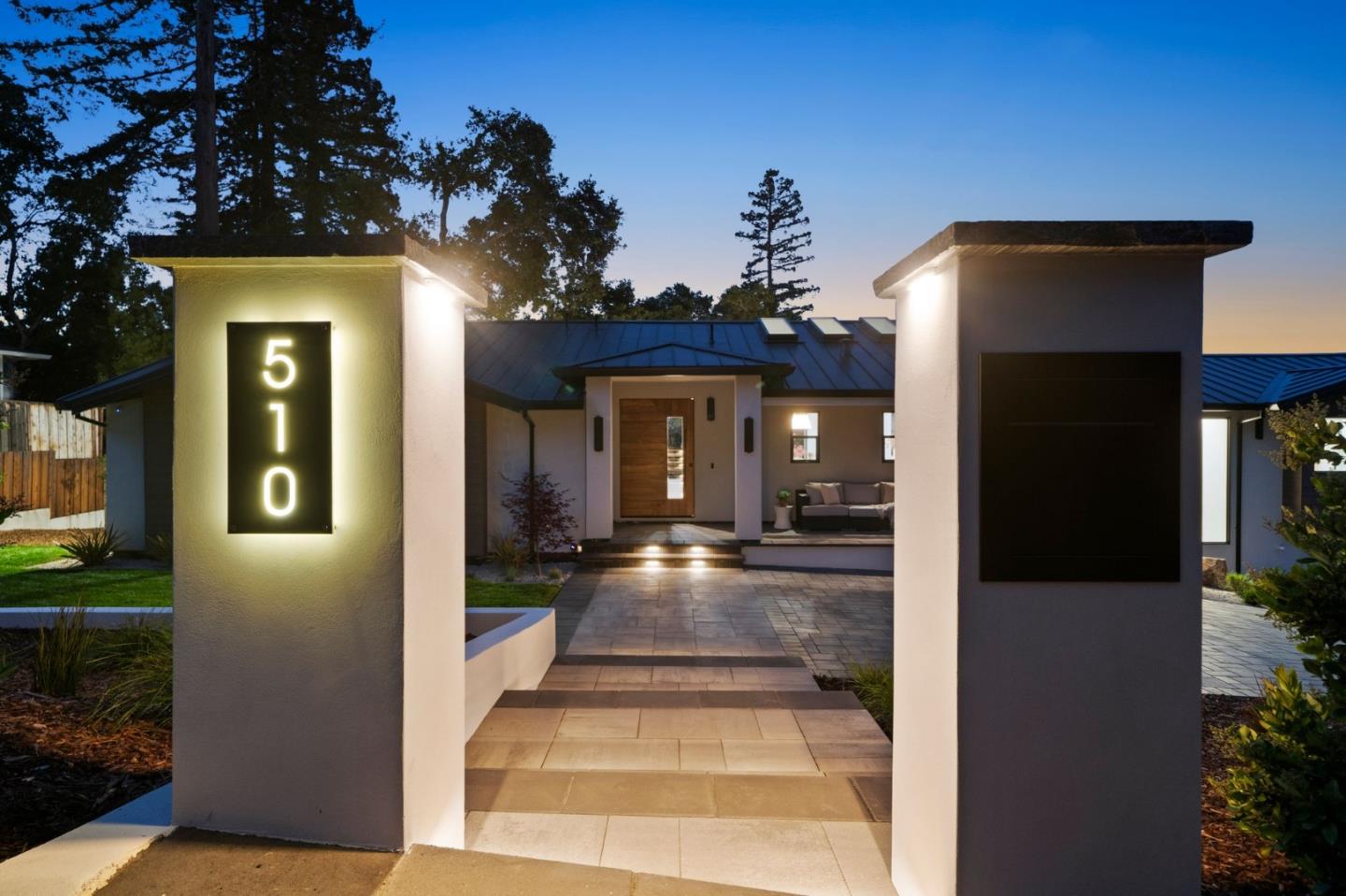 Detail Gallery Image 120 of 124 For 510 Darrell Rd, Hillsborough,  CA 94010 - 5 Beds | 5/1 Baths