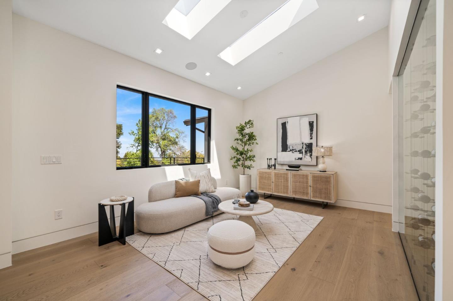 Detail Gallery Image 24 of 124 For 510 Darrell Rd, Hillsborough,  CA 94010 - 5 Beds | 5/1 Baths