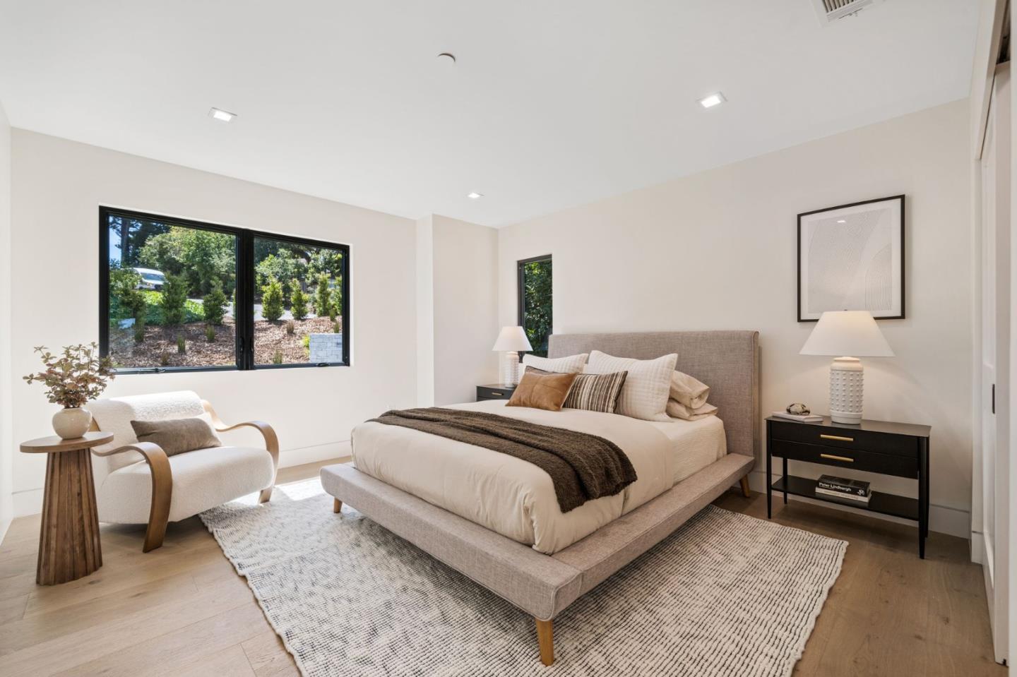 Detail Gallery Image 32 of 124 For 510 Darrell Rd, Hillsborough,  CA 94010 - 5 Beds | 5/1 Baths