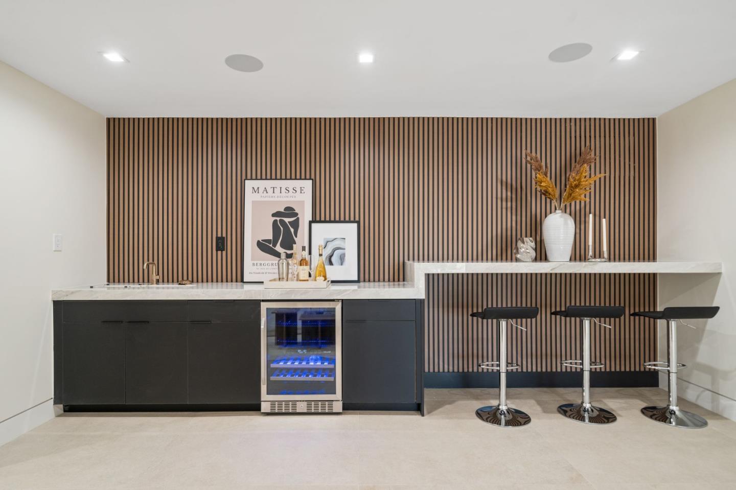 Detail Gallery Image 46 of 124 For 510 Darrell Rd, Hillsborough,  CA 94010 - 5 Beds | 5/1 Baths