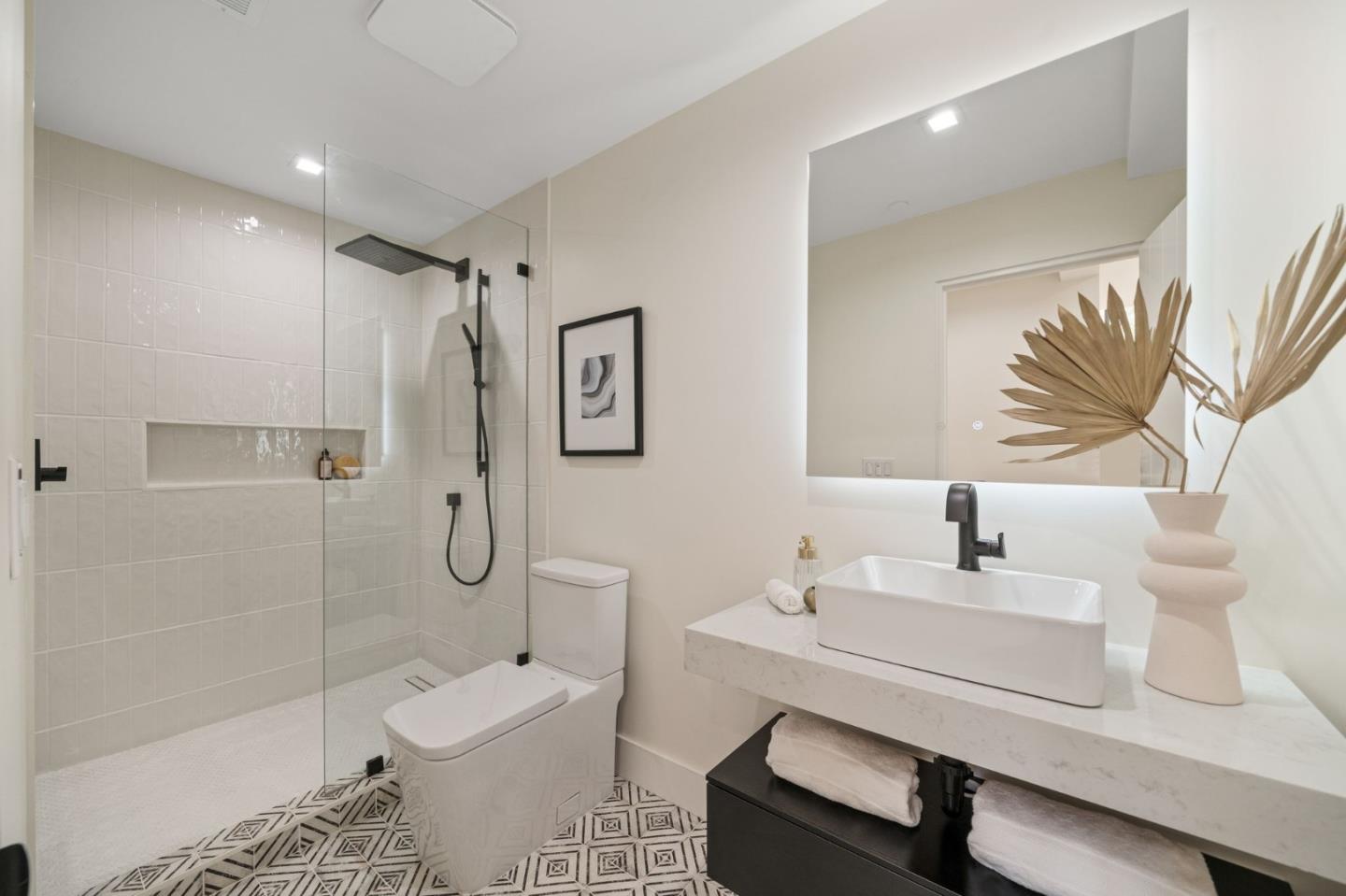 Detail Gallery Image 48 of 124 For 510 Darrell Rd, Hillsborough,  CA 94010 - 5 Beds | 5/1 Baths