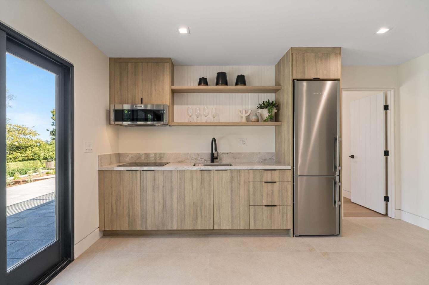 Detail Gallery Image 51 of 124 For 510 Darrell Rd, Hillsborough,  CA 94010 - 5 Beds | 5/1 Baths