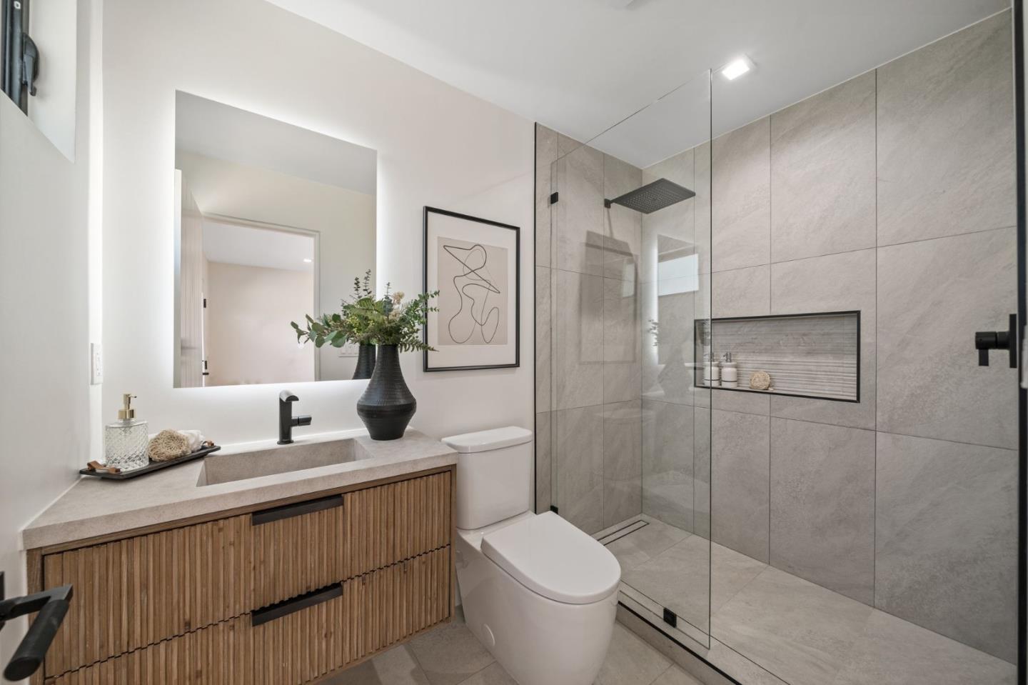 Detail Gallery Image 57 of 124 For 510 Darrell Rd, Hillsborough,  CA 94010 - 5 Beds | 5/1 Baths