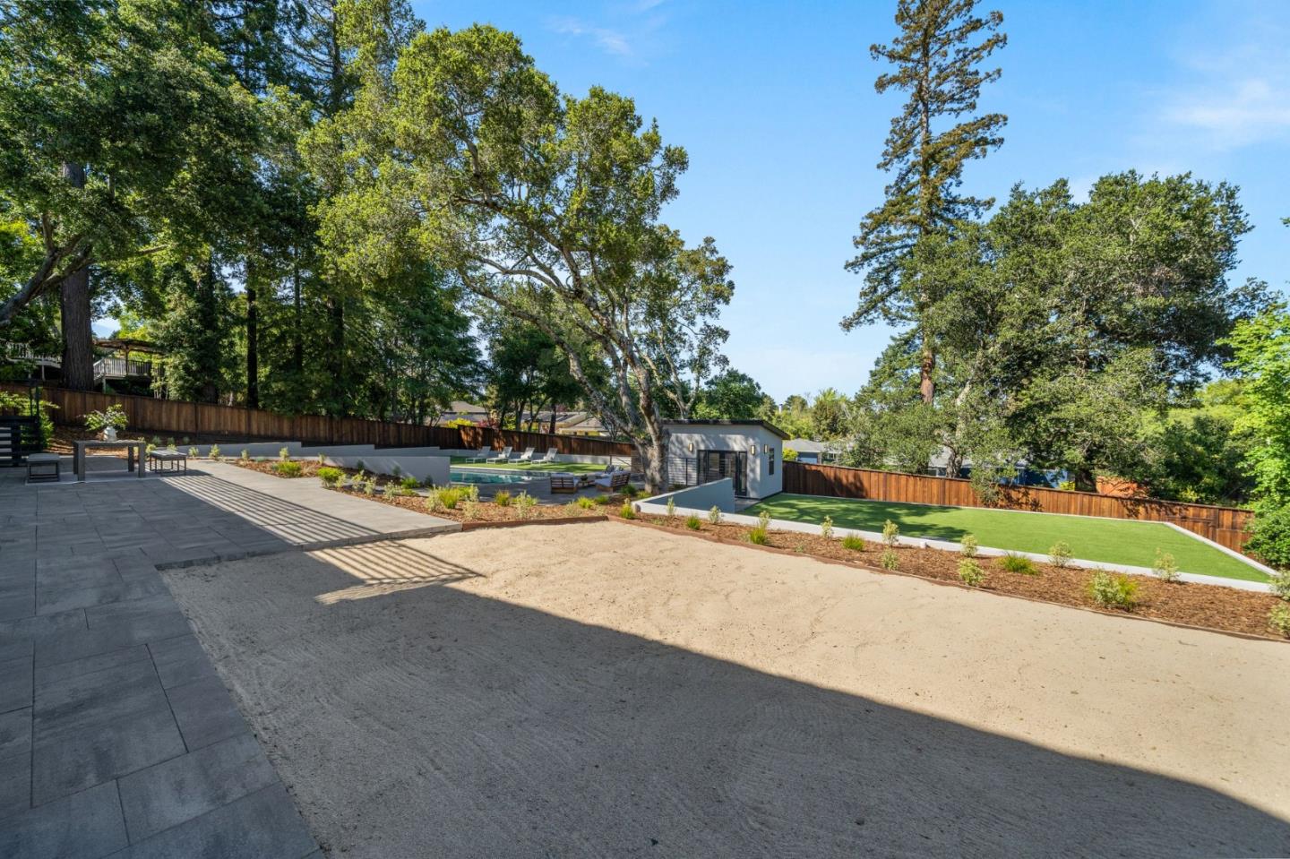 Detail Gallery Image 60 of 124 For 510 Darrell Rd, Hillsborough,  CA 94010 - 5 Beds | 5/1 Baths