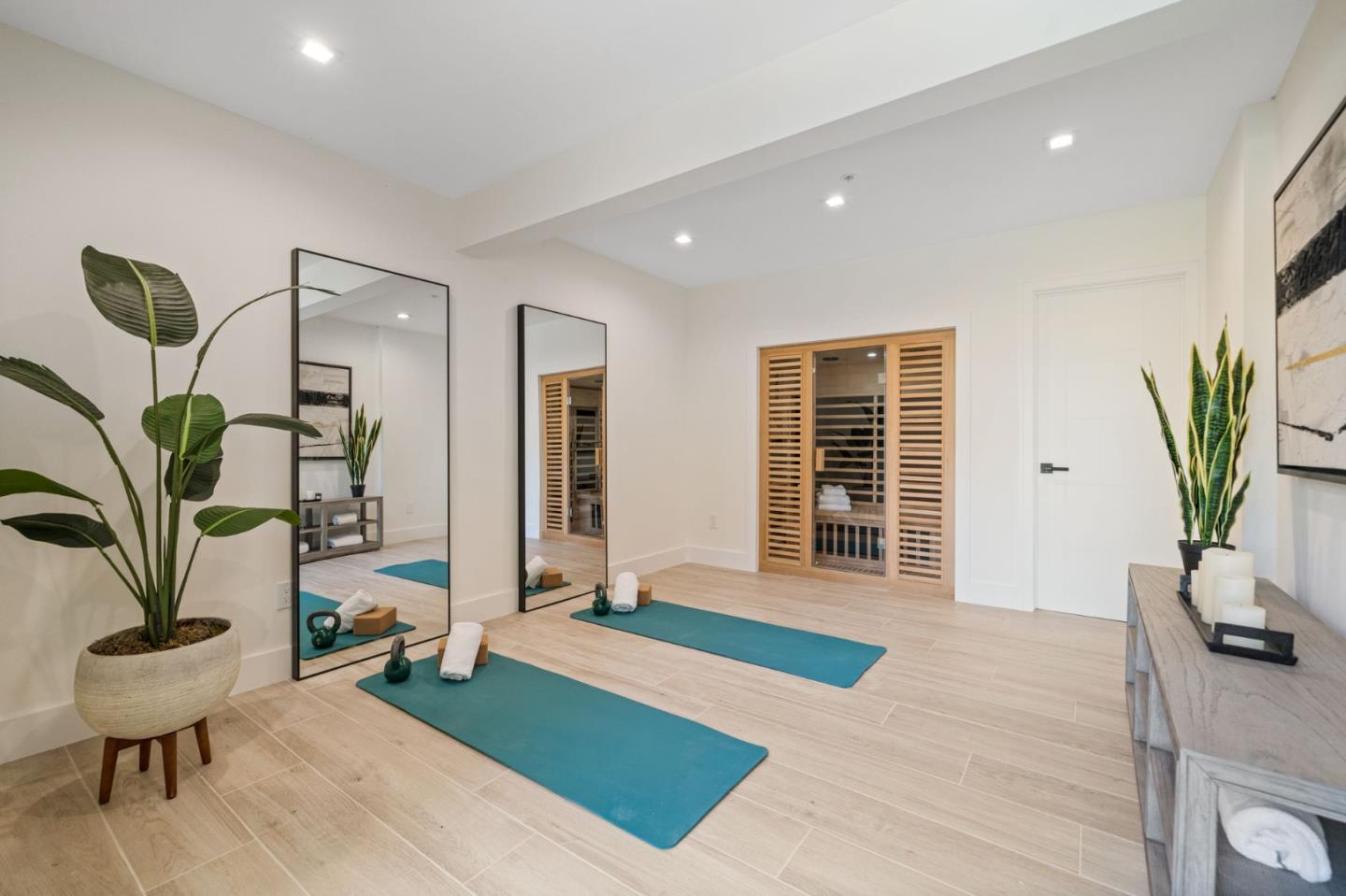 Detail Gallery Image 63 of 124 For 510 Darrell Rd, Hillsborough,  CA 94010 - 5 Beds | 5/1 Baths