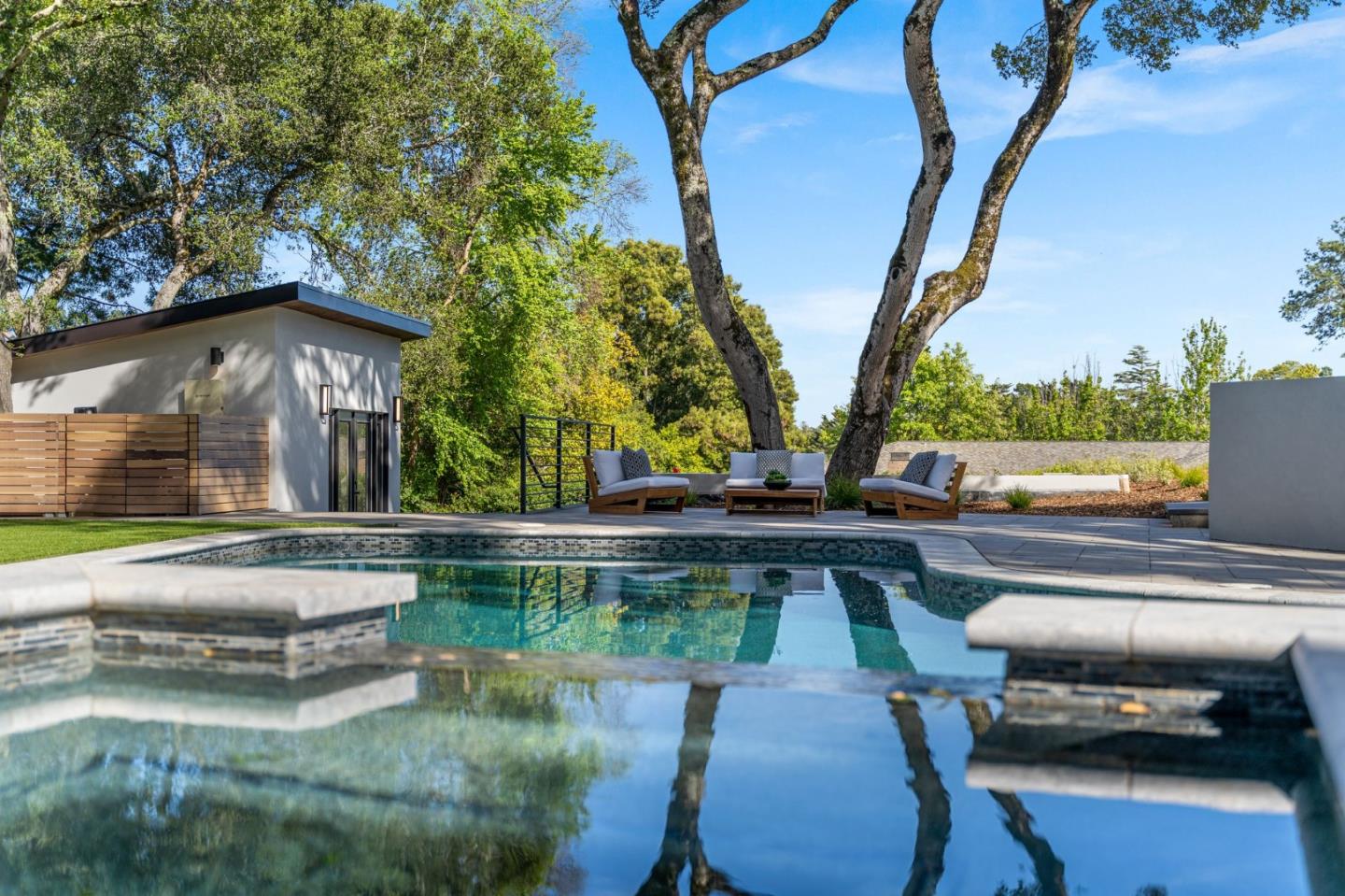 Detail Gallery Image 84 of 124 For 510 Darrell Rd, Hillsborough,  CA 94010 - 5 Beds | 5/1 Baths