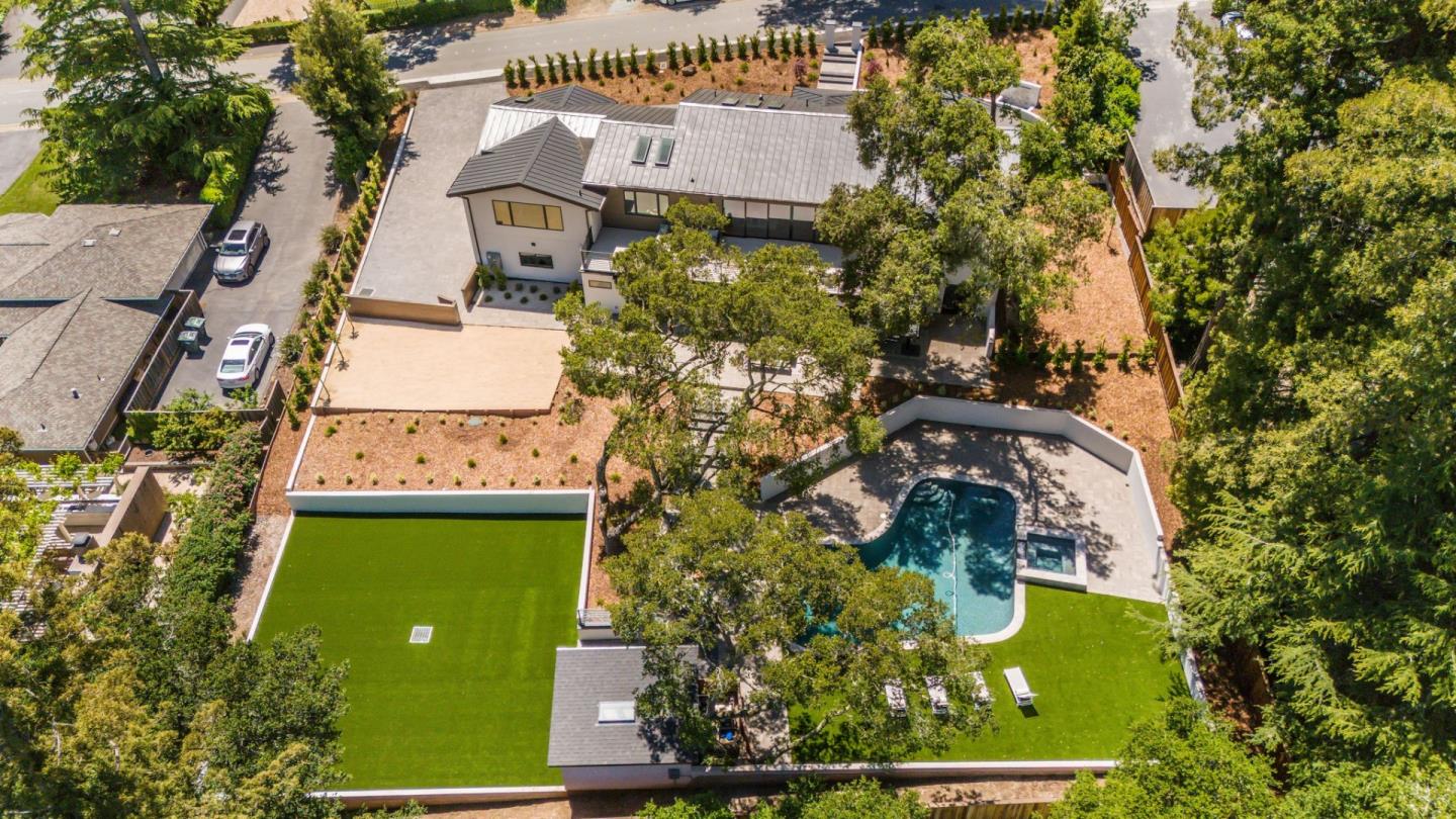 Detail Gallery Image 92 of 124 For 510 Darrell Rd, Hillsborough,  CA 94010 - 5 Beds | 5/1 Baths