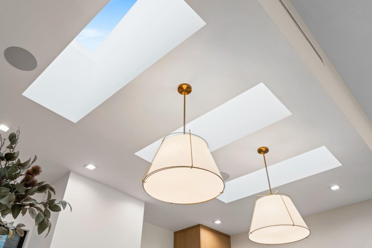 Detail Gallery Image 95 of 124 For 510 Darrell Rd, Hillsborough,  CA 94010 - 5 Beds | 5/1 Baths