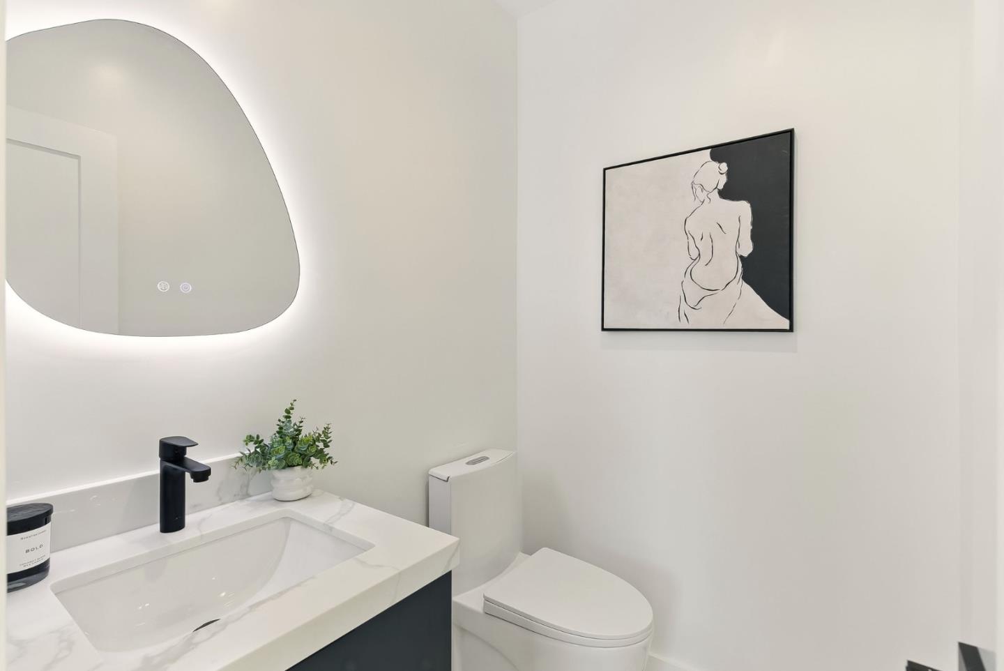 Detail Gallery Image 18 of 54 For 1530 Lawton St, San Francisco,  CA 94122 - 4 Beds | 4/1 Baths