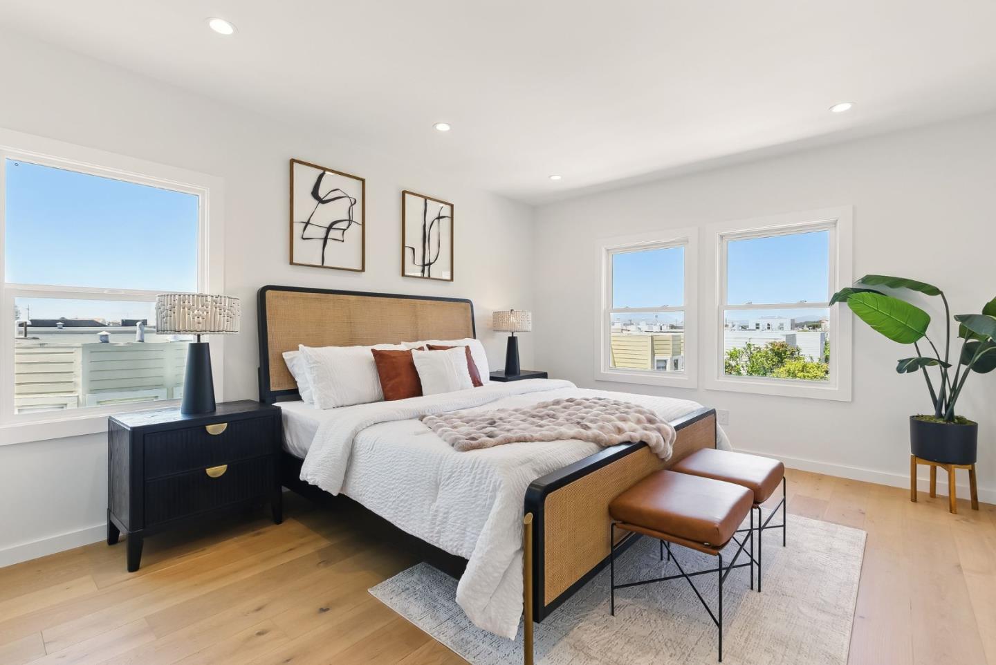 Detail Gallery Image 20 of 54 For 1530 Lawton St, San Francisco,  CA 94122 - 4 Beds | 4/1 Baths