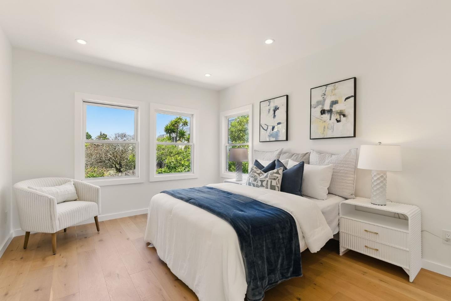 Detail Gallery Image 25 of 54 For 1530 Lawton St, San Francisco,  CA 94122 - 4 Beds | 4/1 Baths