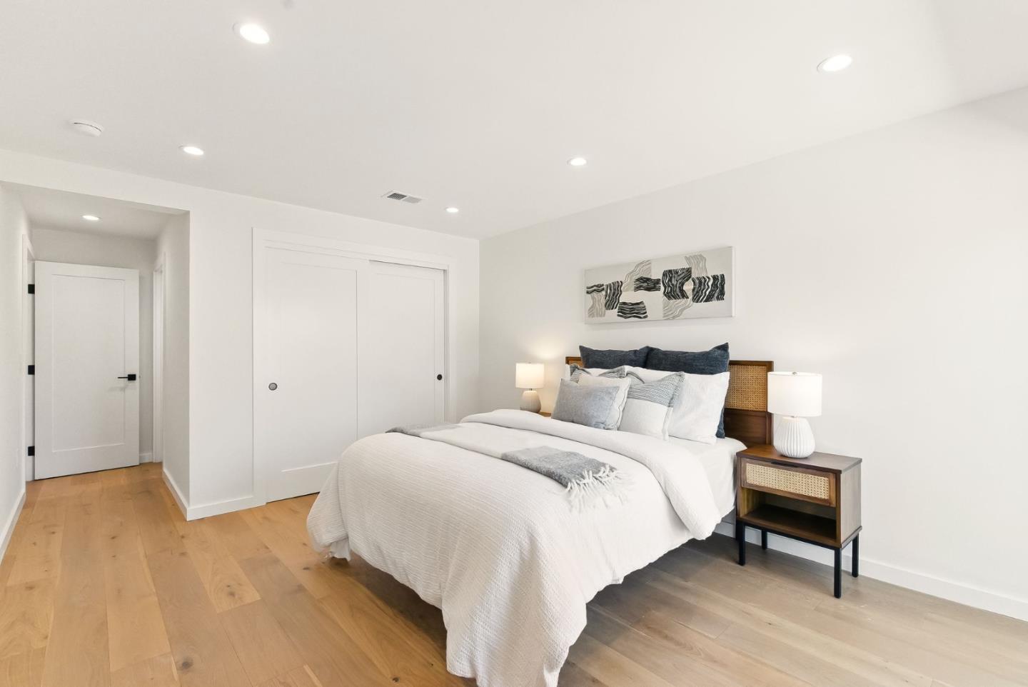 Detail Gallery Image 36 of 54 For 1530 Lawton St, San Francisco,  CA 94122 - 4 Beds | 4/1 Baths