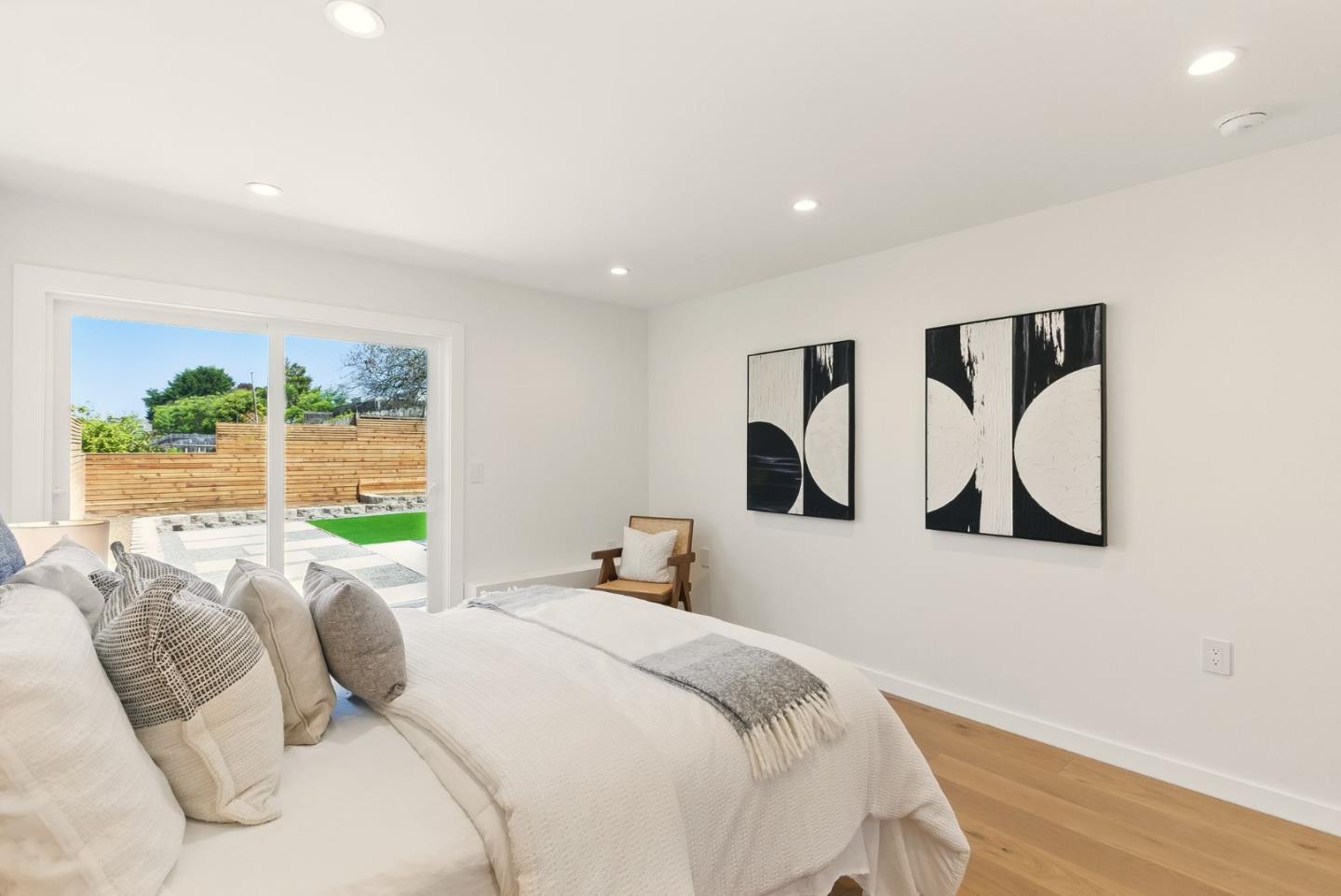 Detail Gallery Image 38 of 54 For 1530 Lawton St, San Francisco,  CA 94122 - 4 Beds | 4/1 Baths