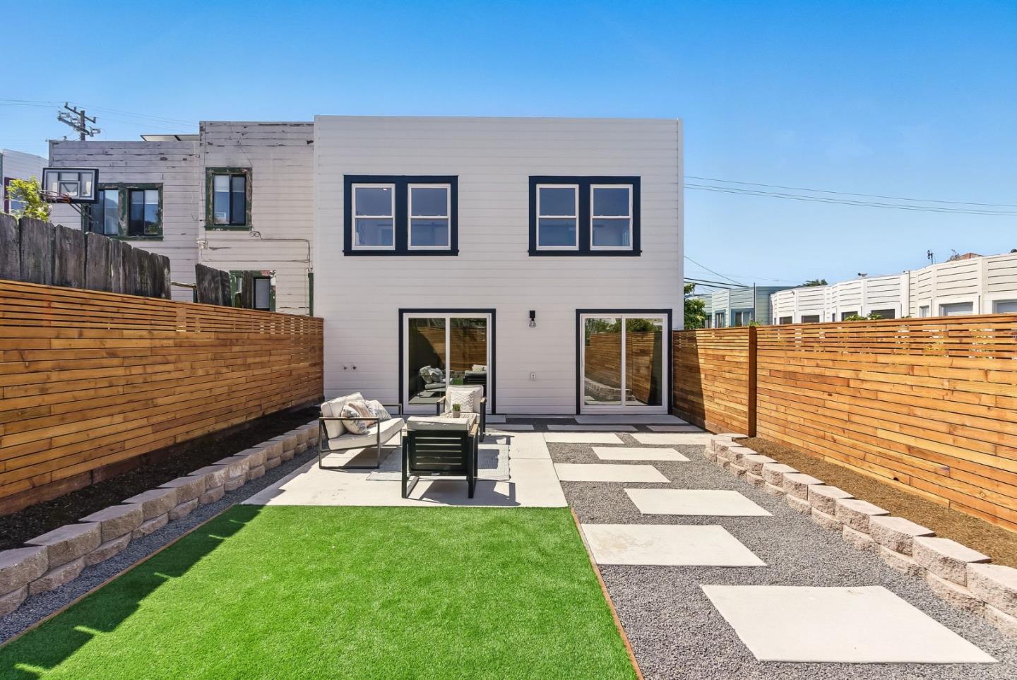 Detail Gallery Image 46 of 54 For 1530 Lawton St, San Francisco,  CA 94122 - 4 Beds | 4/1 Baths