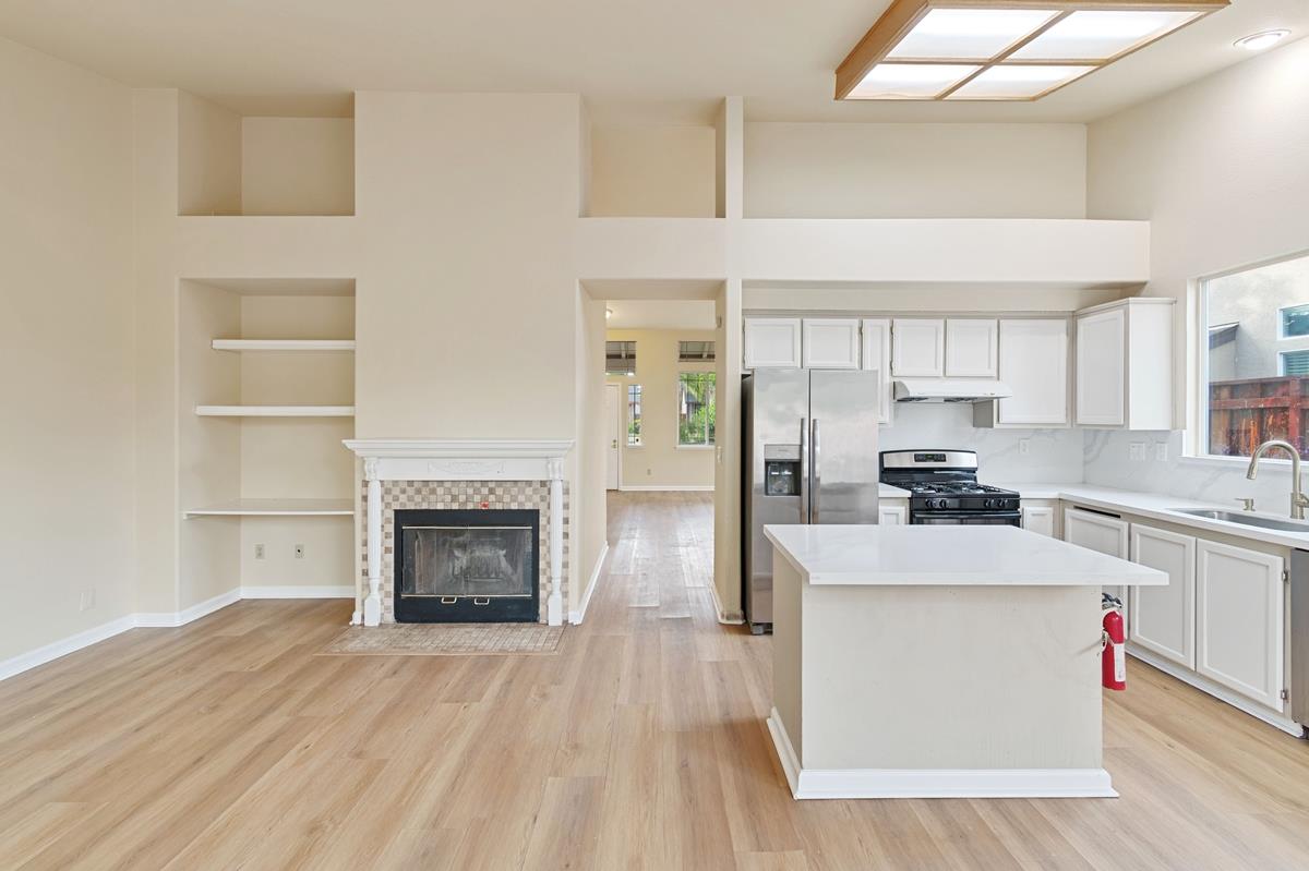 Detail Gallery Image 15 of 34 For 110 Walnut Meadows Ct, Oakley,  CA 94561 - 4 Beds | 2 Baths