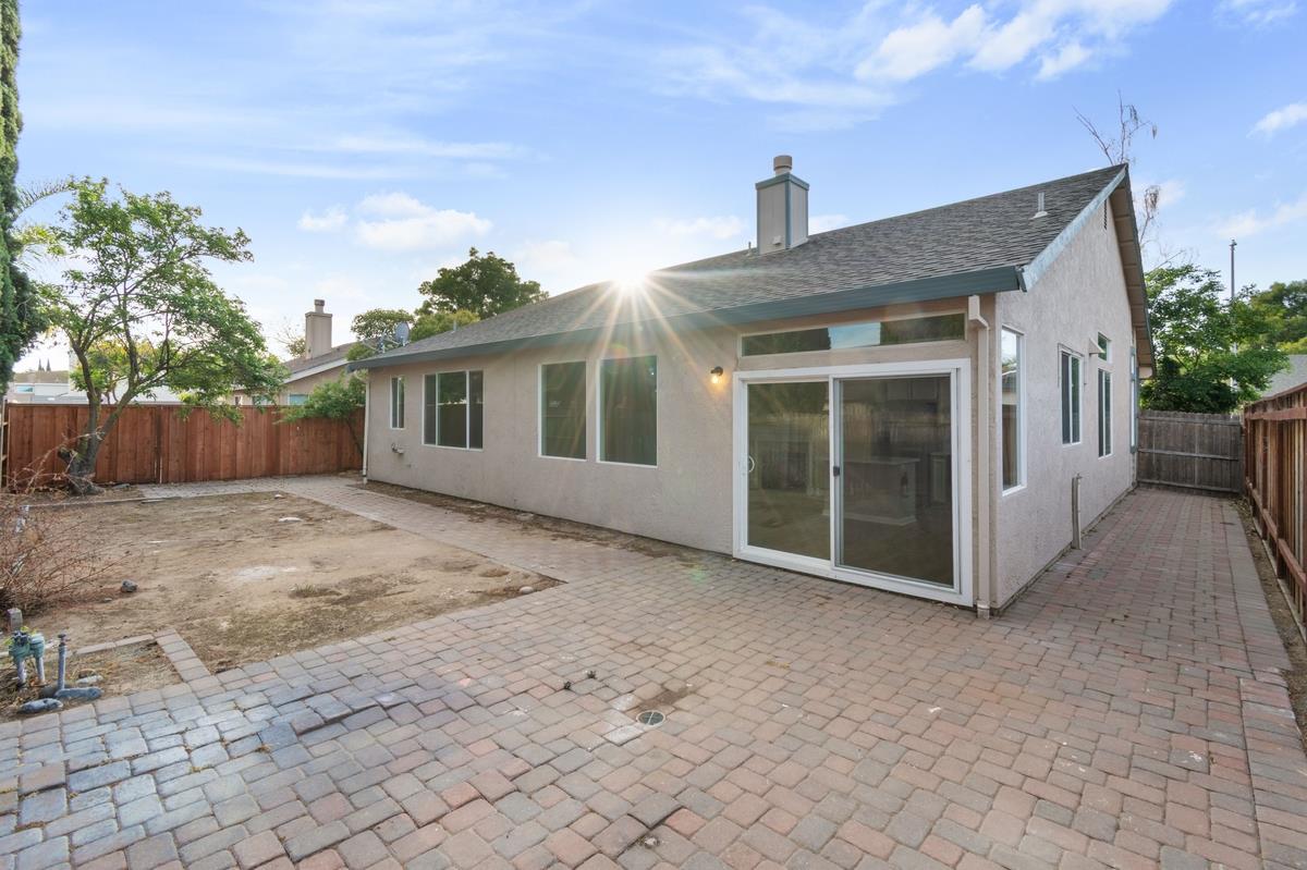 Detail Gallery Image 20 of 34 For 110 Walnut Meadows Ct, Oakley,  CA 94561 - 4 Beds | 2 Baths