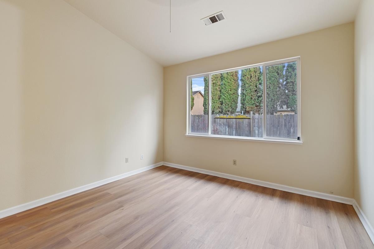 Detail Gallery Image 23 of 34 For 110 Walnut Meadows Ct, Oakley,  CA 94561 - 4 Beds | 2 Baths