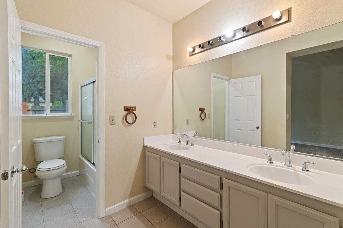 Detail Gallery Image 25 of 34 For 110 Walnut Meadows Ct, Oakley,  CA 94561 - 4 Beds | 2 Baths