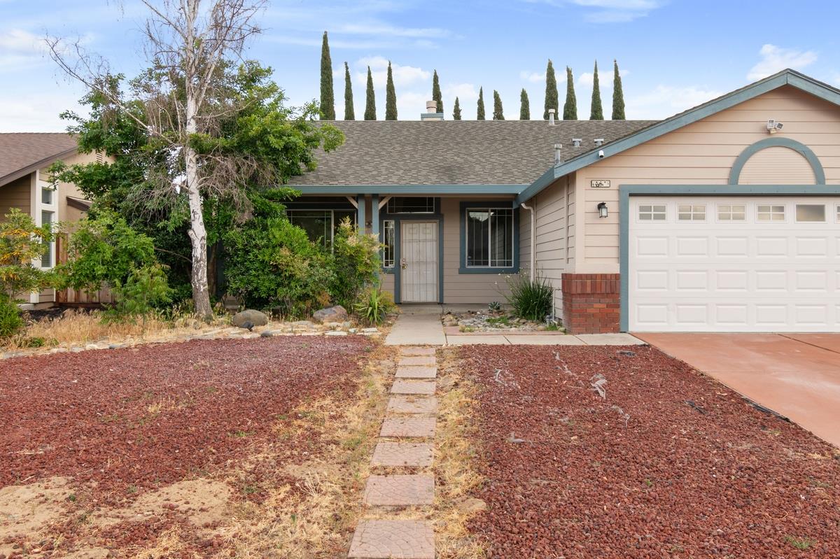 Detail Gallery Image 3 of 34 For 110 Walnut Meadows Ct, Oakley,  CA 94561 - 4 Beds | 2 Baths