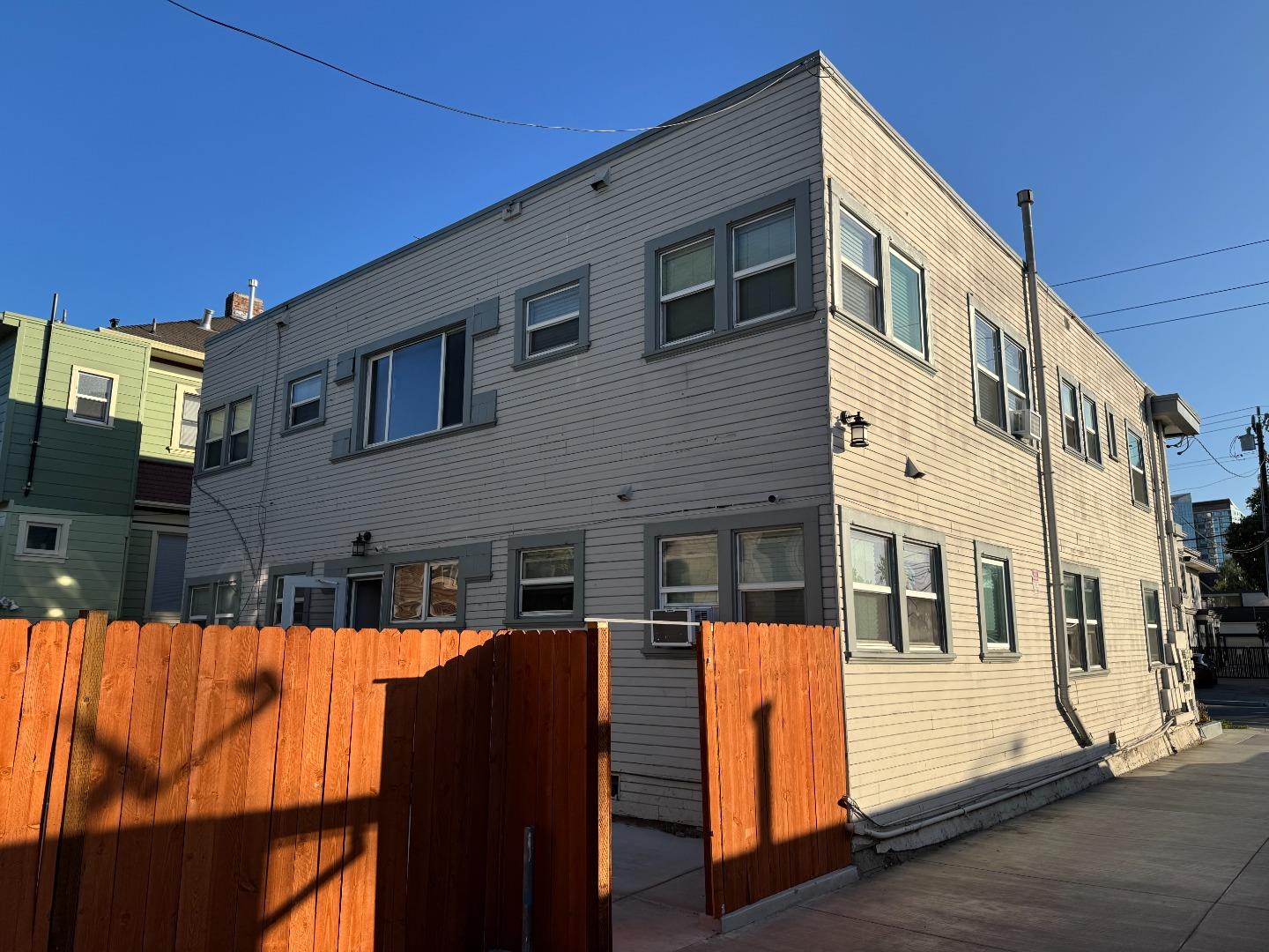 Detail Gallery Image 4 of 25 For 70 N 10th St, San Jose,  CA 95112 - – Beds | – Baths