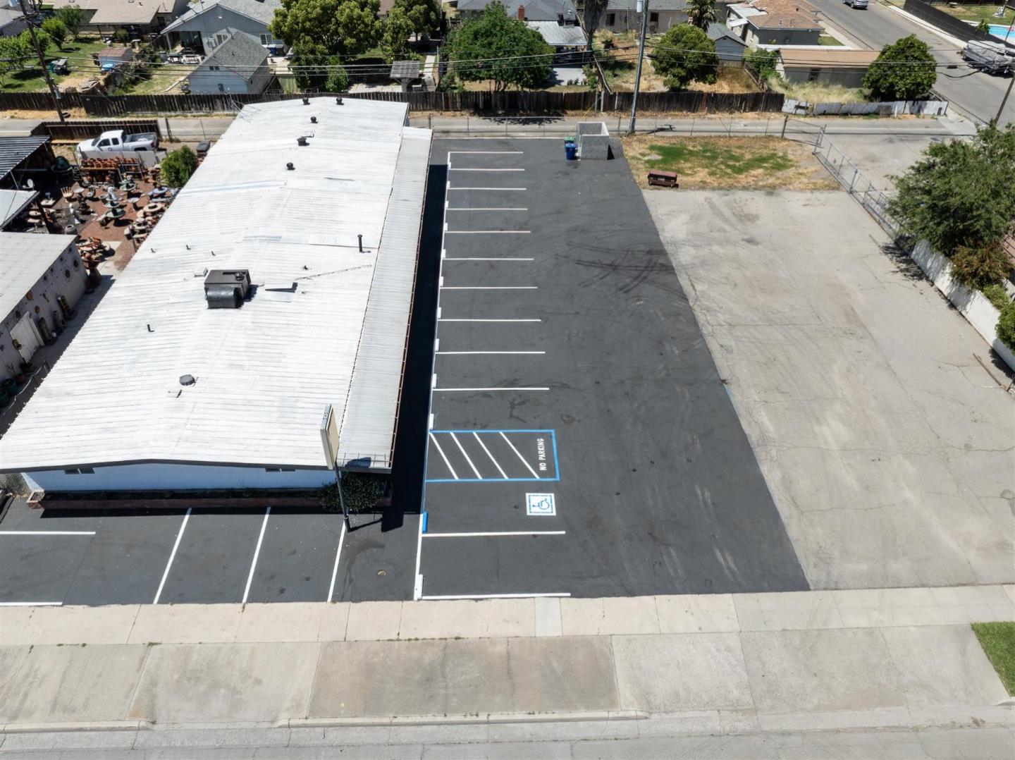 Detail Gallery Image 4 of 34 For 1312 Robertson Blvd, Chowchilla,  CA 93610 - – Beds | – Baths