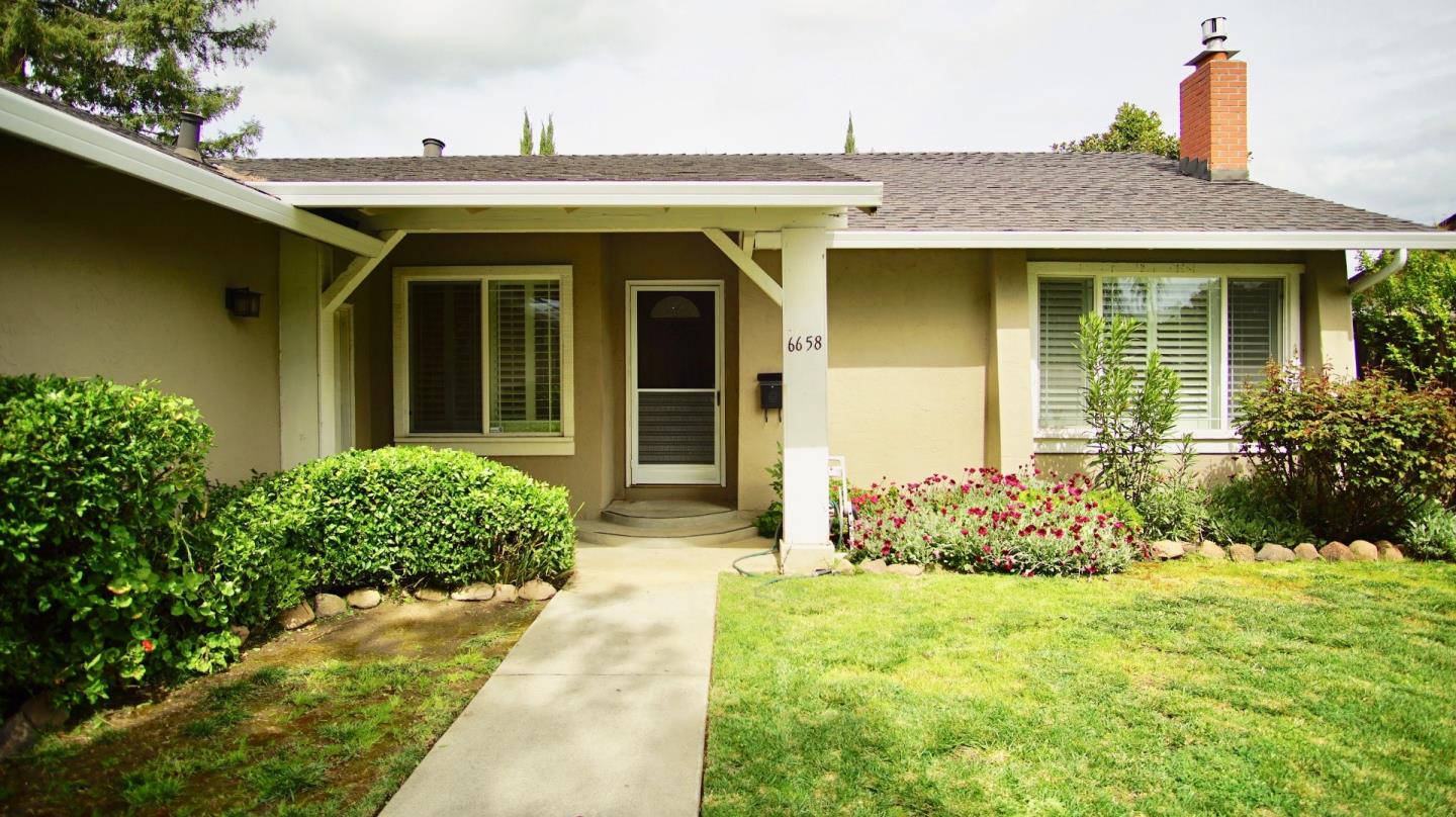 Detail Gallery Image 2 of 19 For 6658 Catamaran St, San Jose,  CA 95119 - 3 Beds | 2 Baths