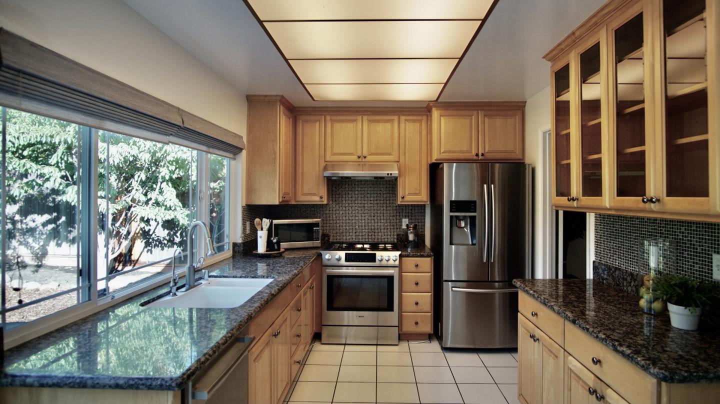 Detail Gallery Image 6 of 19 For 6658 Catamaran St, San Jose,  CA 95119 - 3 Beds | 2 Baths