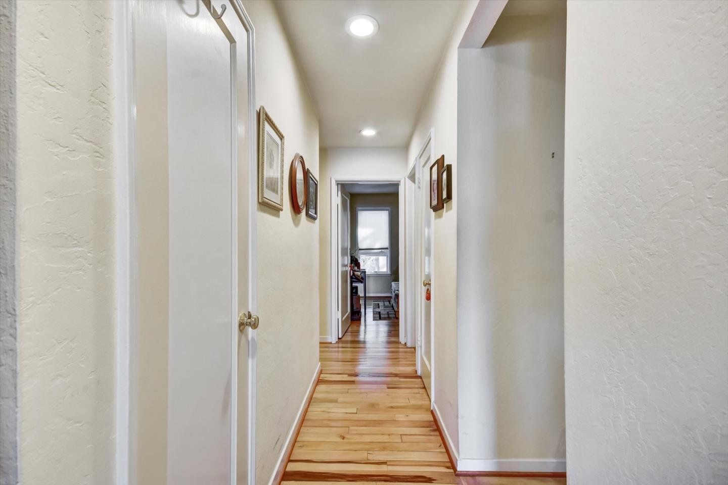 Detail Gallery Image 19 of 33 For 255 Nimitz Ave, Redwood City,  CA 94061 - 3 Beds | 2 Baths