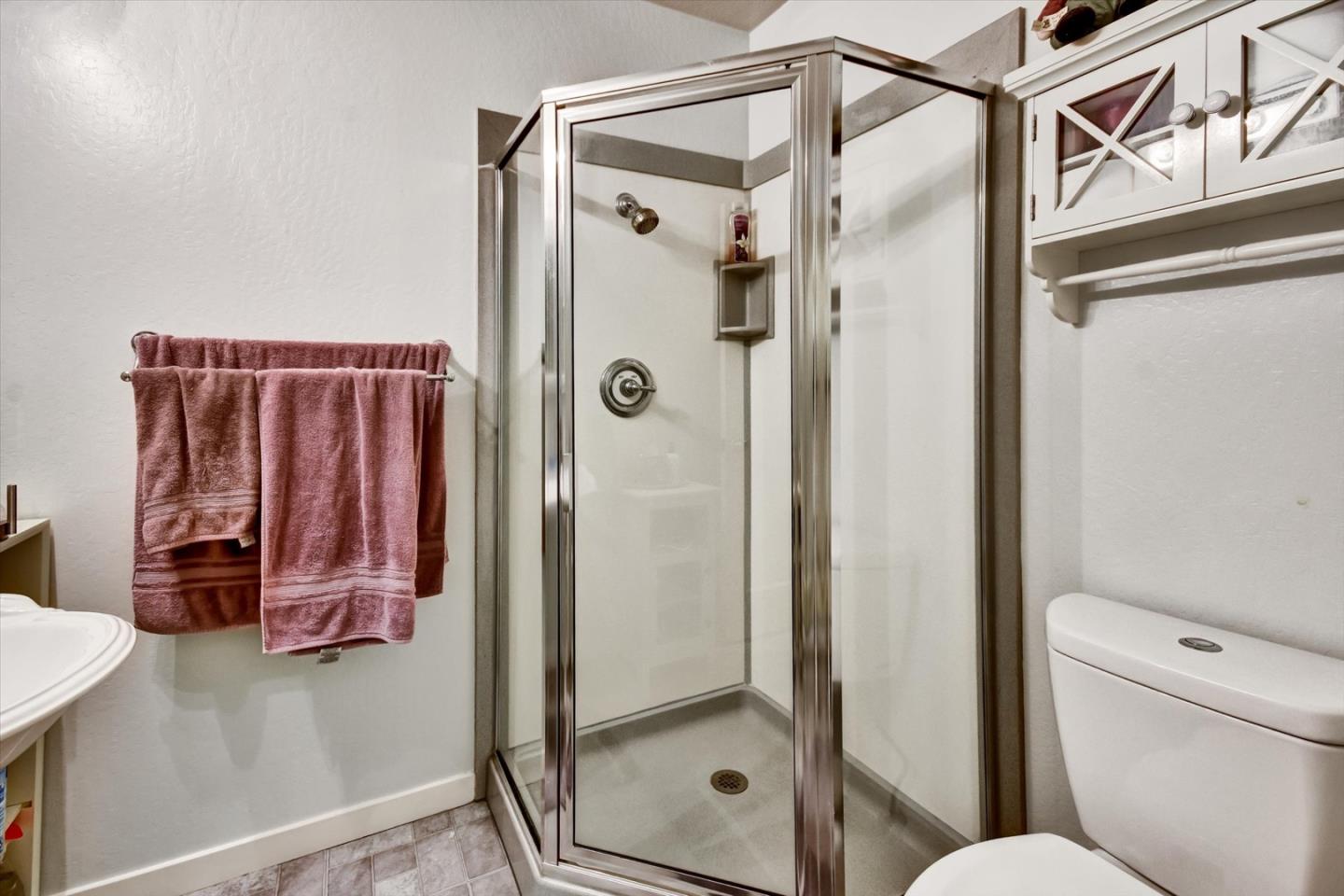 Detail Gallery Image 20 of 33 For 255 Nimitz Ave, Redwood City,  CA 94061 - 3 Beds | 2 Baths