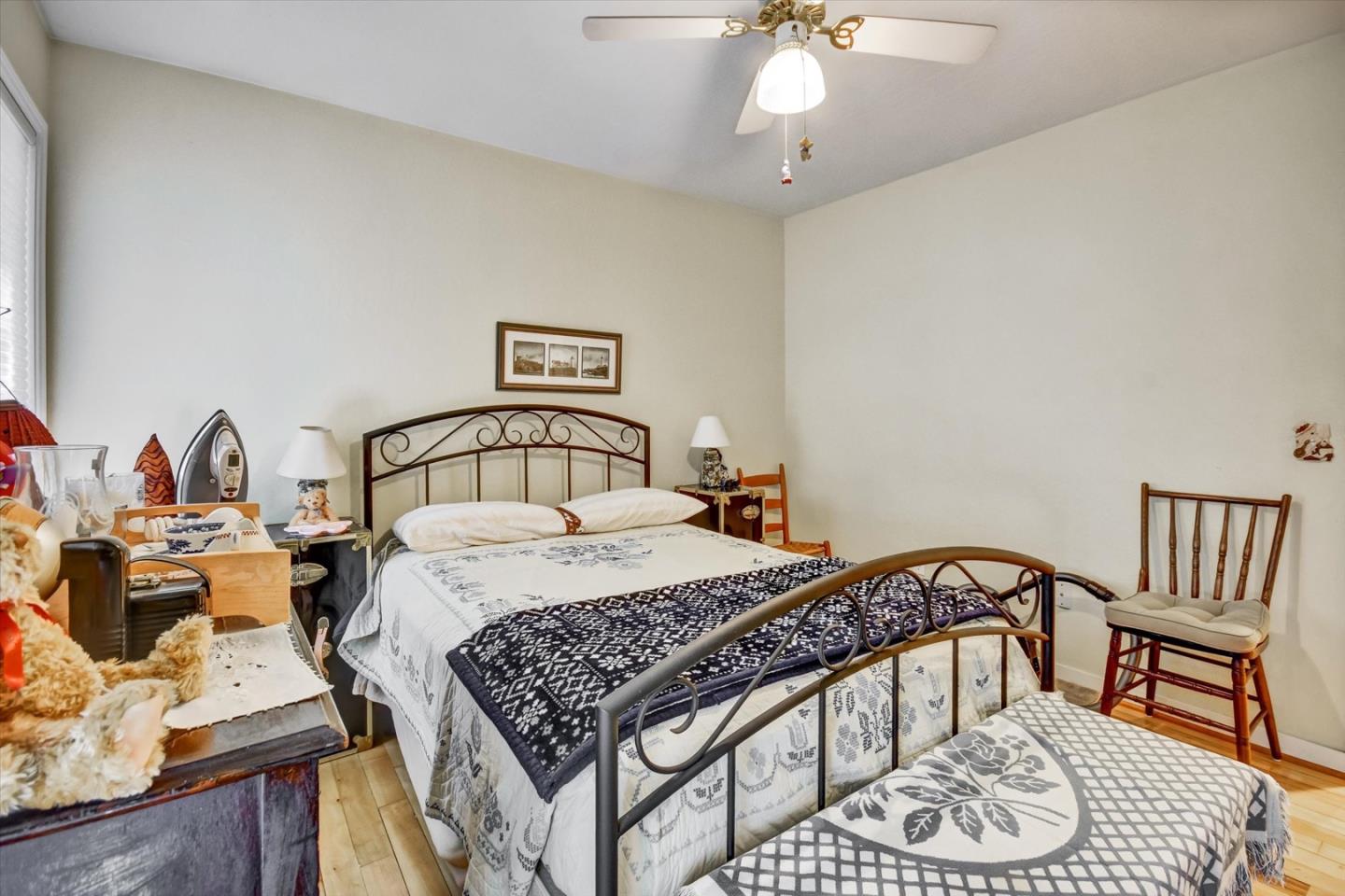 Detail Gallery Image 23 of 33 For 255 Nimitz Ave, Redwood City,  CA 94061 - 3 Beds | 2 Baths