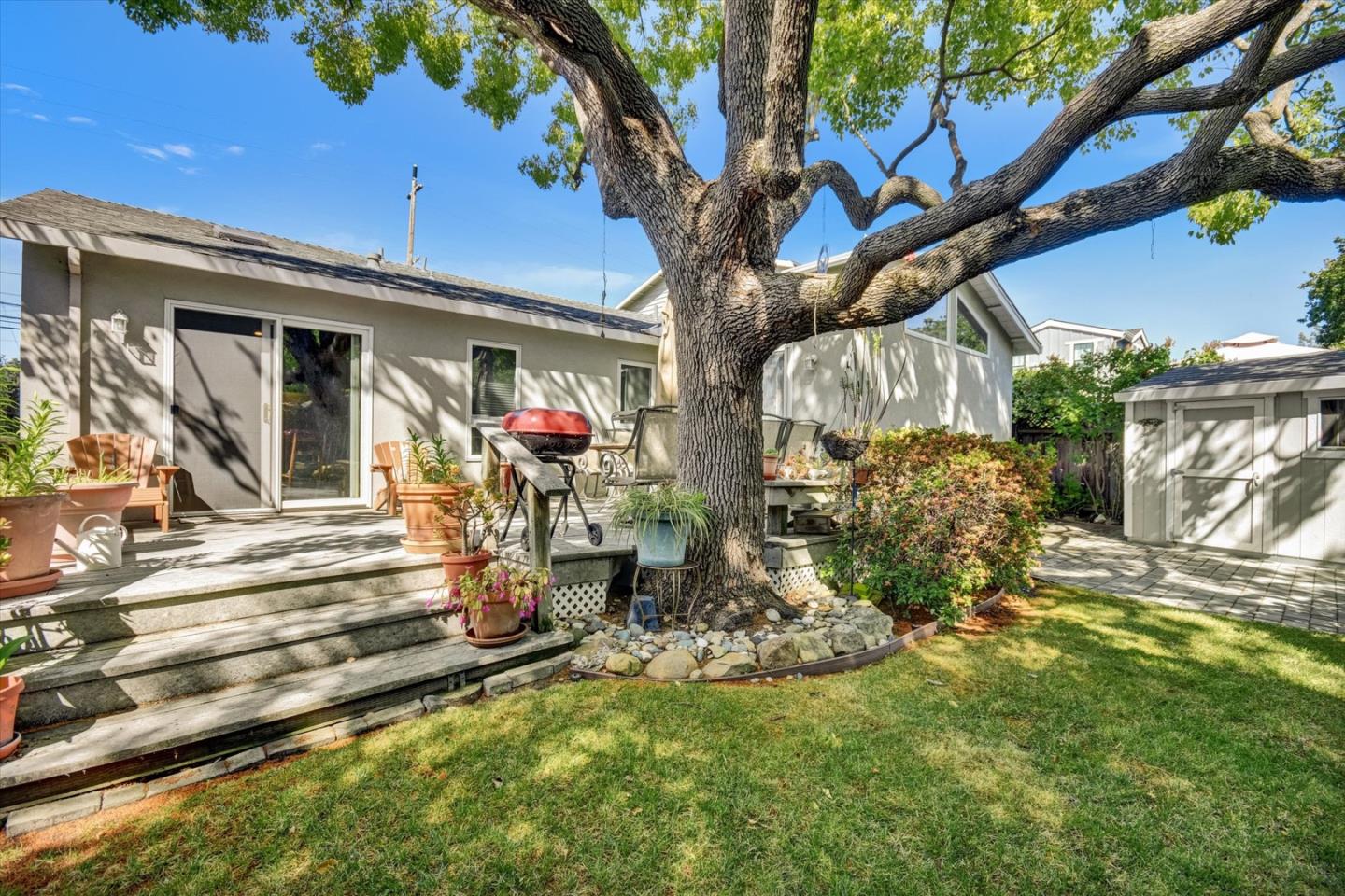 Detail Gallery Image 30 of 33 For 255 Nimitz Ave, Redwood City,  CA 94061 - 3 Beds | 2 Baths