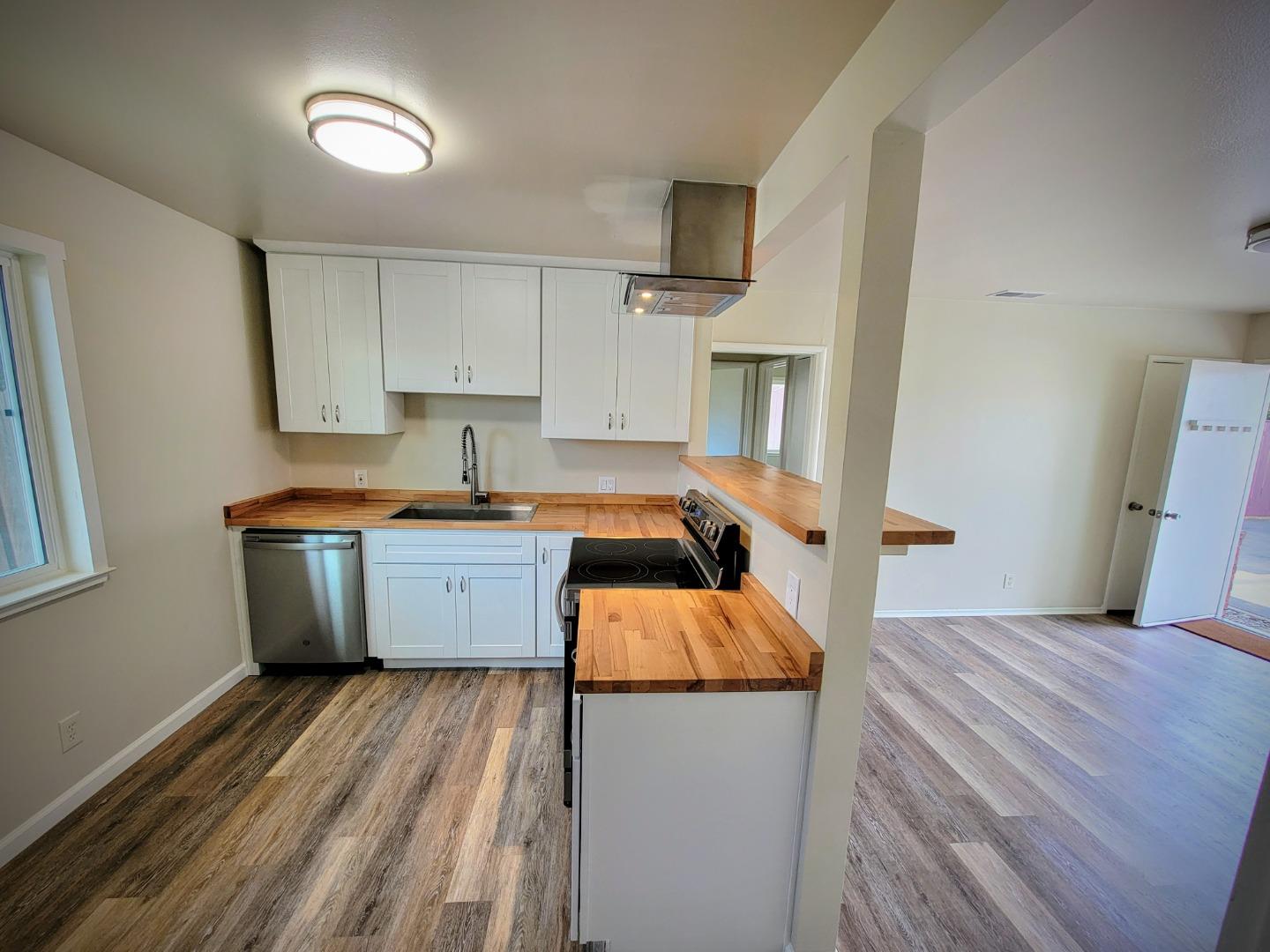 Detail Gallery Image 20 of 26 For 3516 Olsen Dr, San Jose,  CA 95117 - – Beds | – Baths