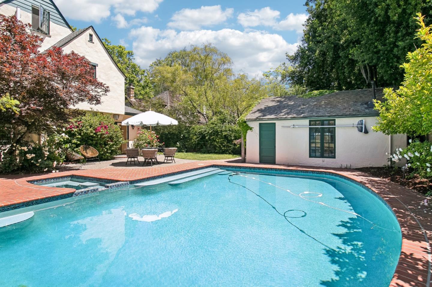 Detail Gallery Image 65 of 92 For 1716 Fulton St, Palo Alto,  CA 94303 - 4 Beds | 3/1 Baths