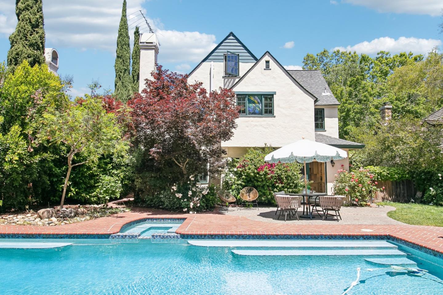 Detail Gallery Image 66 of 92 For 1716 Fulton St, Palo Alto,  CA 94303 - 4 Beds | 3/1 Baths