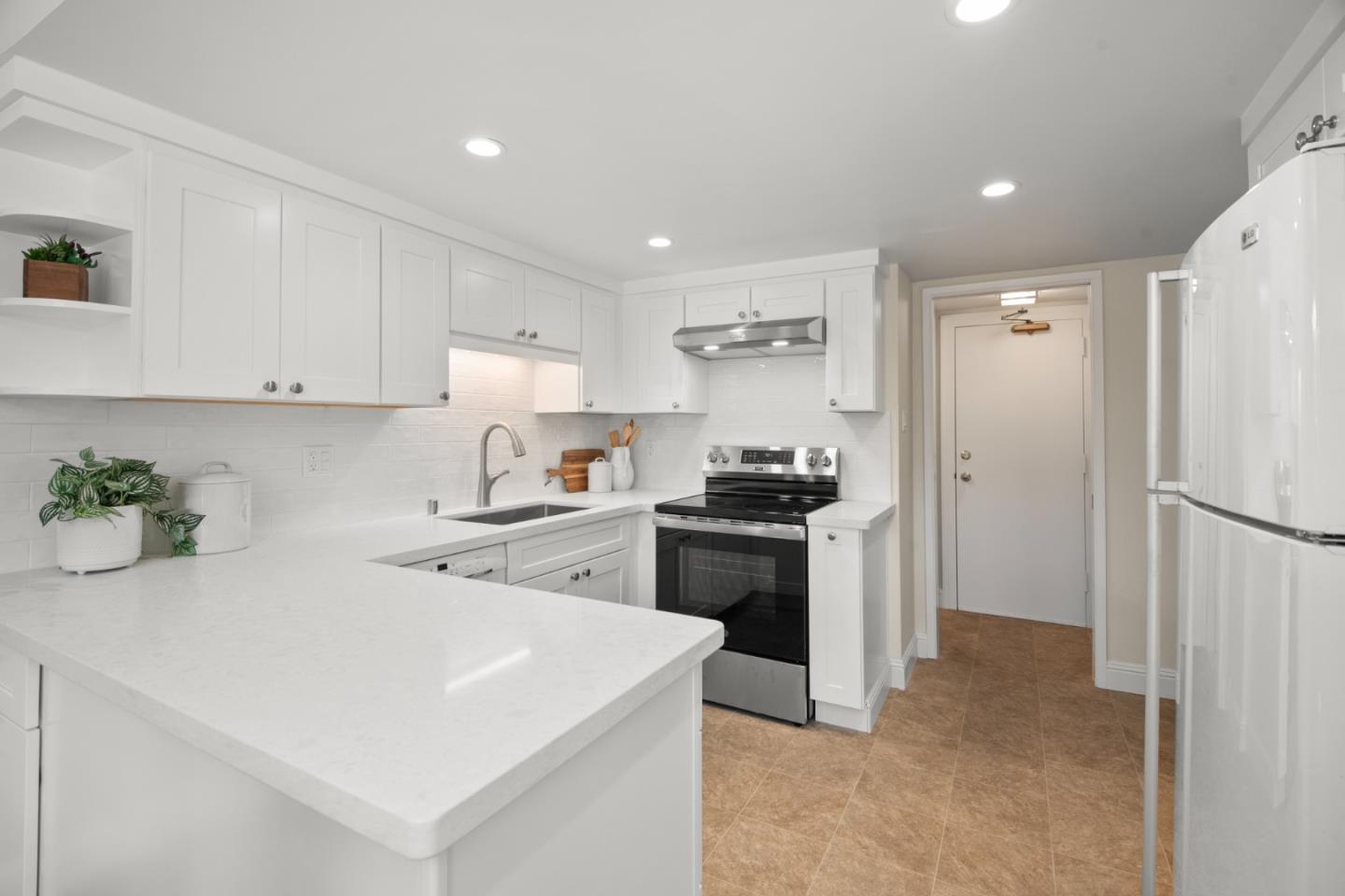 Detail Gallery Image 7 of 25 For 120 Carlton Ave #23,  Los Gatos,  CA 95032 - 3 Beds | 2/1 Baths