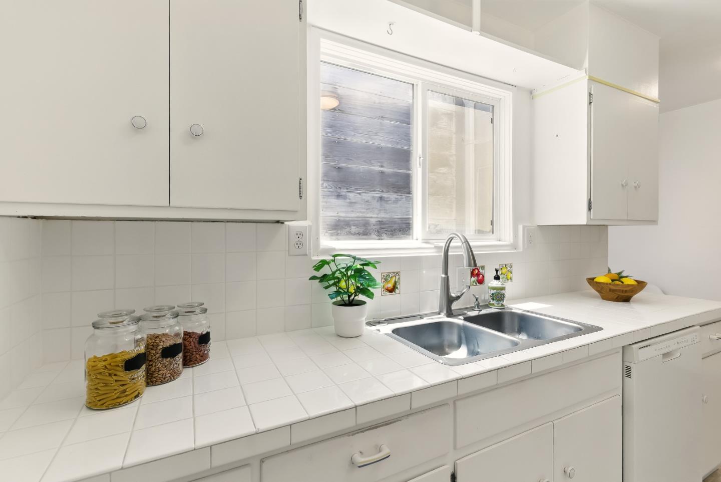 Detail Gallery Image 13 of 40 For 543 San Diego Ave, Daly City,  CA 94014 - 4 Beds | 2 Baths