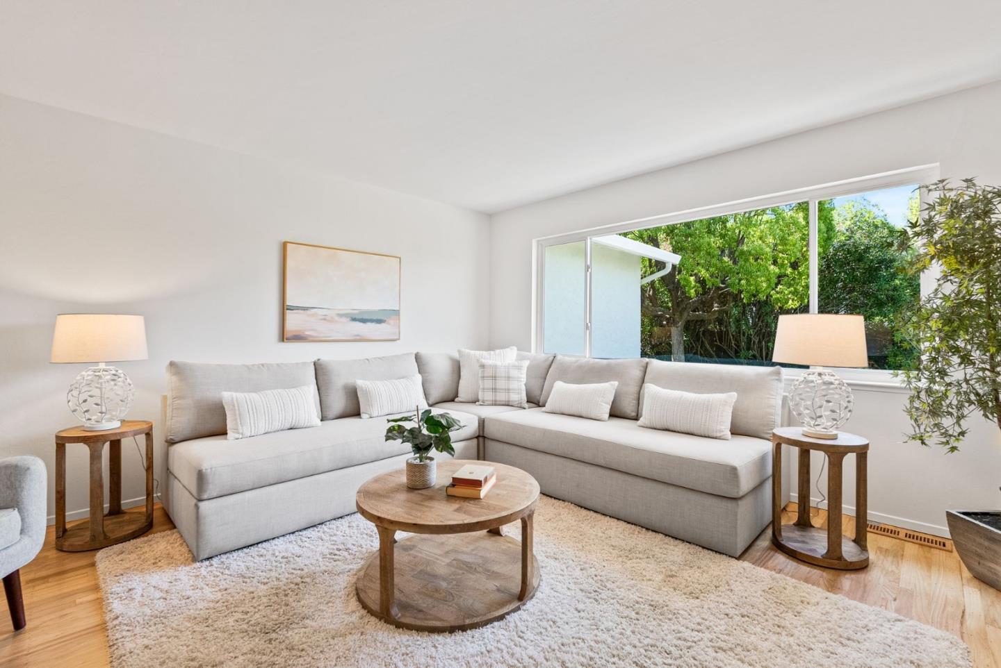 Detail Gallery Image 11 of 35 For 3520 Greer Rd, Palo Alto,  CA 94303 - 4 Beds | 2/1 Baths