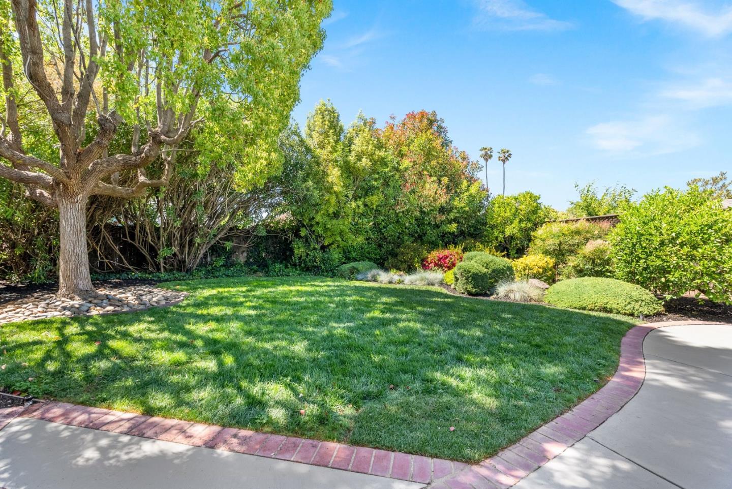 Detail Gallery Image 27 of 35 For 3520 Greer Rd, Palo Alto,  CA 94303 - 4 Beds | 2/1 Baths