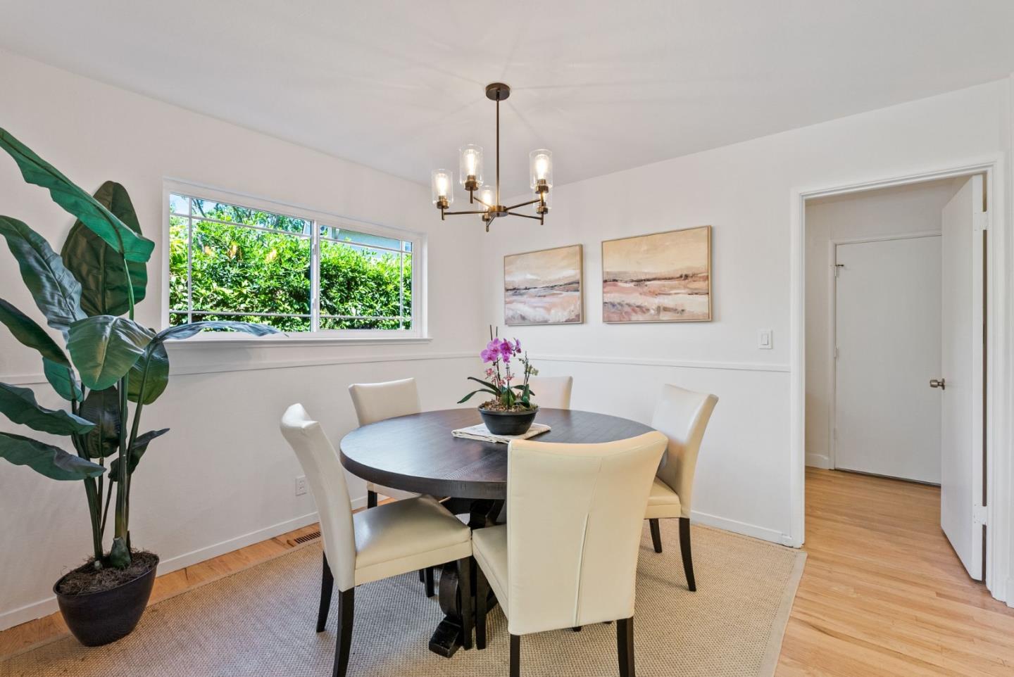 Detail Gallery Image 4 of 35 For 3520 Greer Rd, Palo Alto,  CA 94303 - 4 Beds | 2/1 Baths