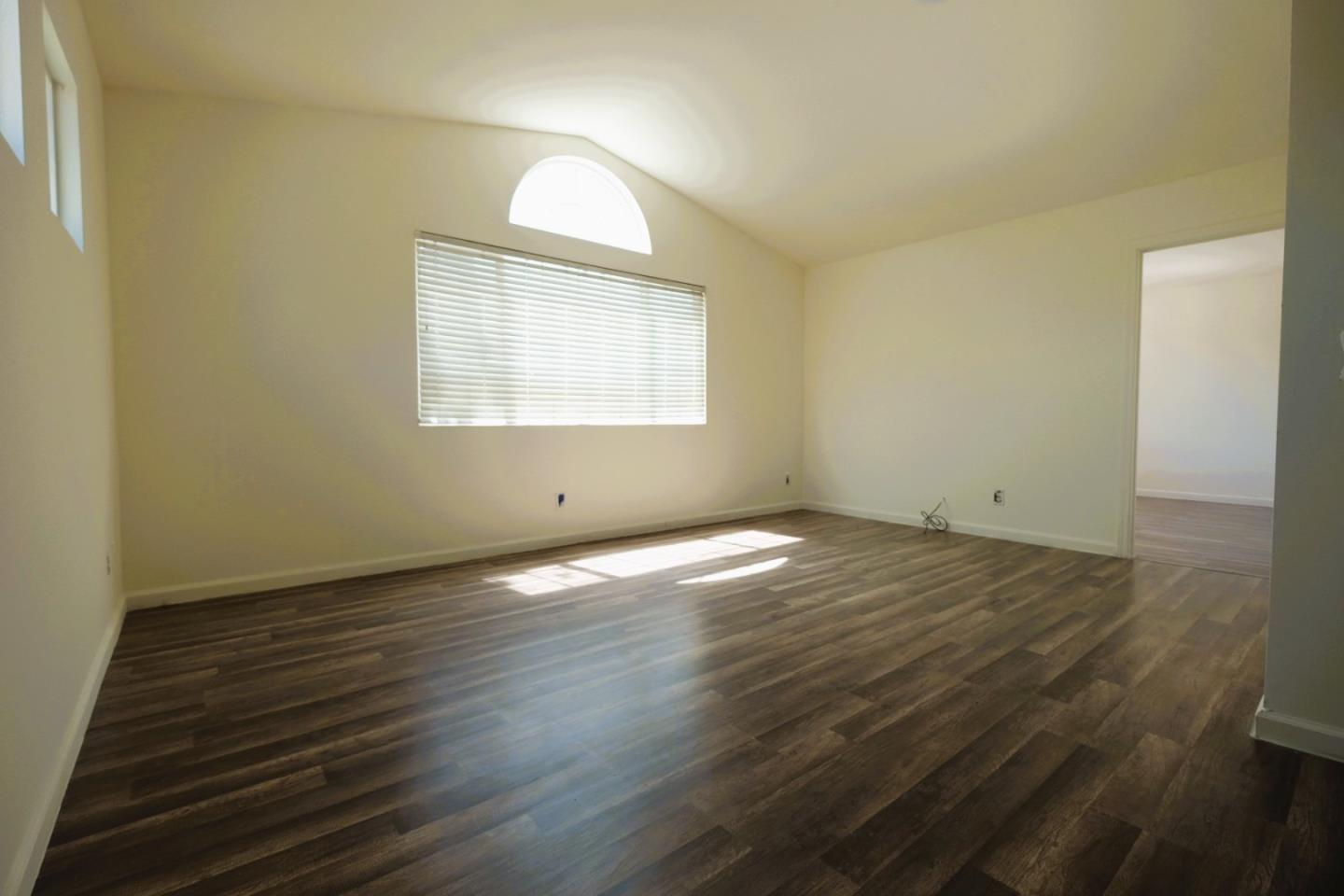 Detail Gallery Image 22 of 26 For 1831 Oakley Ct, Stockton,  CA 95206 - 5 Beds | 3 Baths