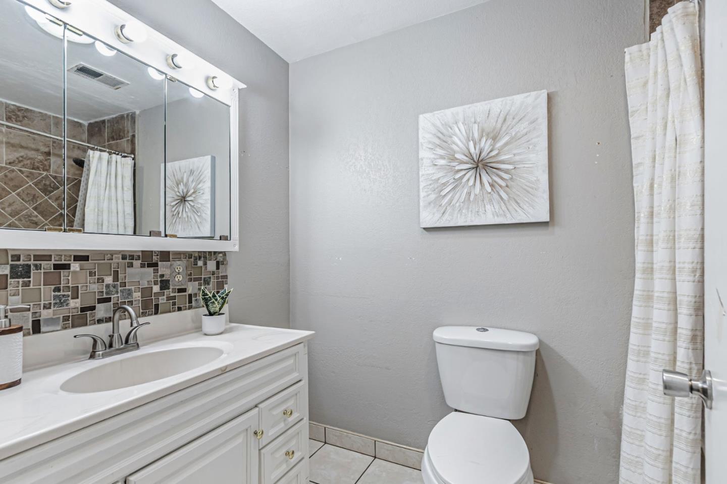 Detail Gallery Image 14 of 44 For 64 Azucar Ave, San Jose,  CA 95111 - 4 Beds | 3 Baths