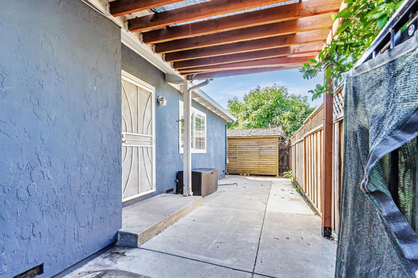 Detail Gallery Image 34 of 44 For 64 Azucar Ave, San Jose,  CA 95111 - 4 Beds | 3 Baths