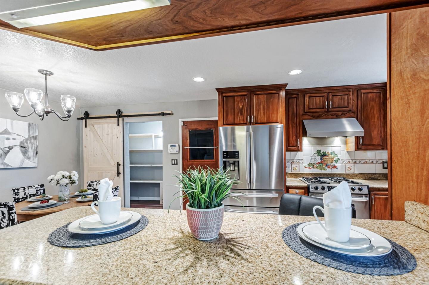 Detail Gallery Image 7 of 44 For 64 Azucar Ave, San Jose,  CA 95111 - 4 Beds | 3 Baths