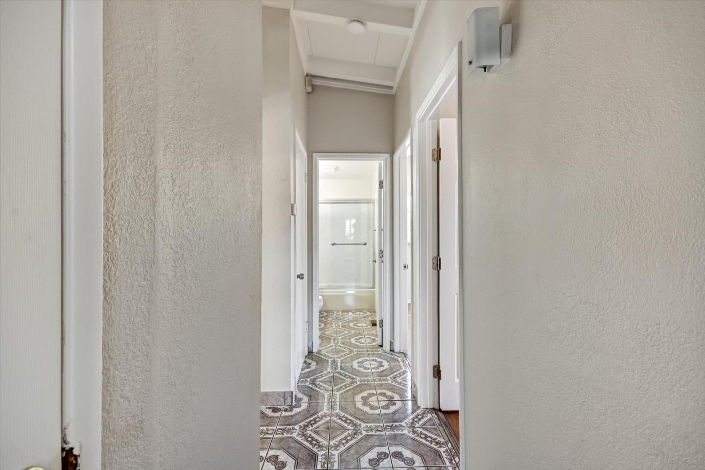 Detail Gallery Image 11 of 30 For 13831 Highwood Dr, San Jose,  CA 95127 - 3 Beds | 1 Baths